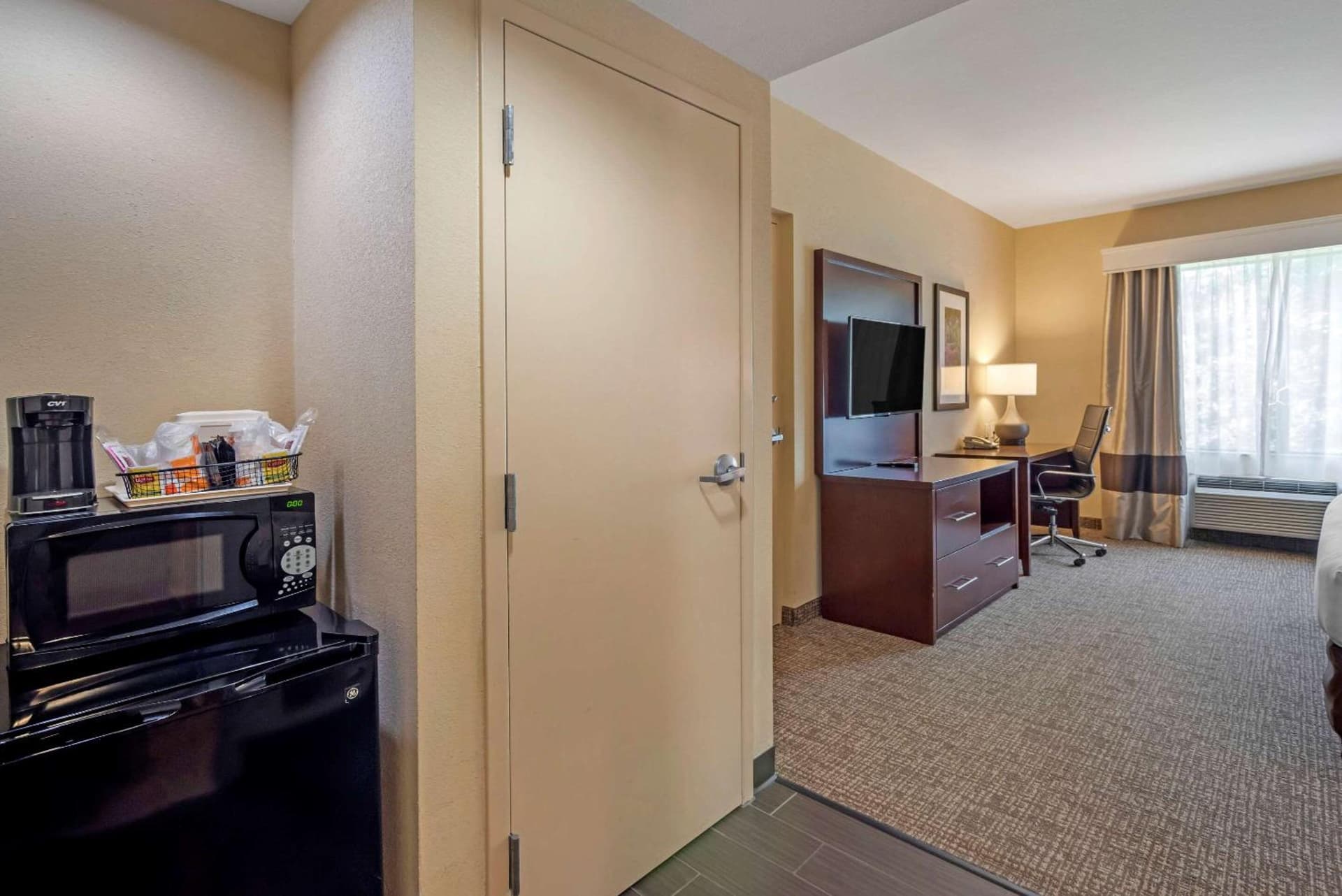 Comfort Suites Fredericksburg North gallery photo in Fredericksburg, VA — image 90