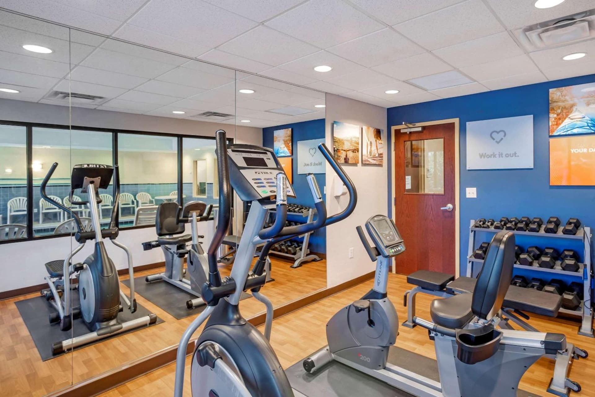 Comfort Suites Fredericksburg North gallery photo in Fredericksburg, VA — image 94