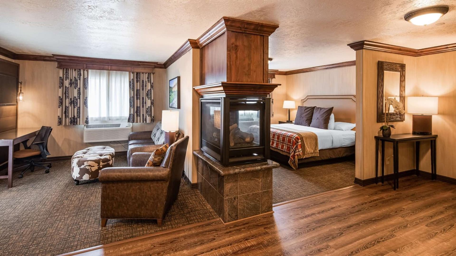 Best Western Plus Flathead Lake Inn and Suites property views in Kalispell, MT — gallery photo 3