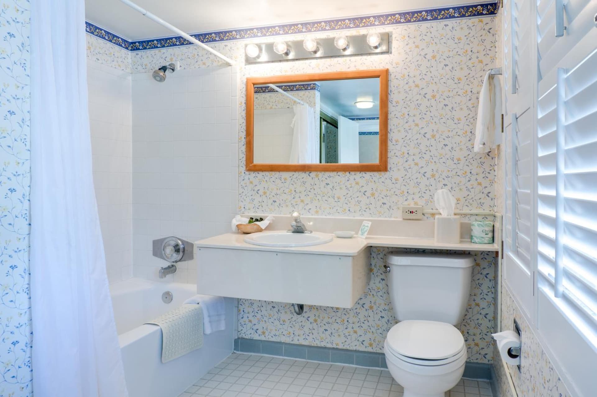 Saga Motor Hotel Pasadena gallery photo in Pasadena, CA — image 16