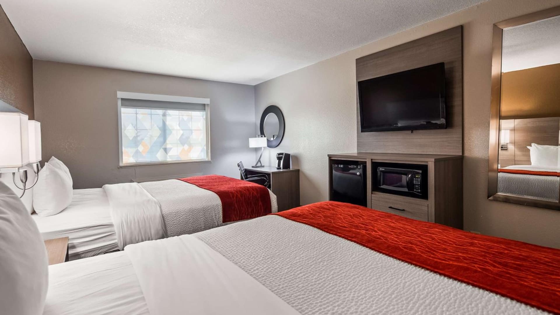 SureStay Plus Hotel by Best Western Kearney property views in Kearney, MO — gallery photo 3