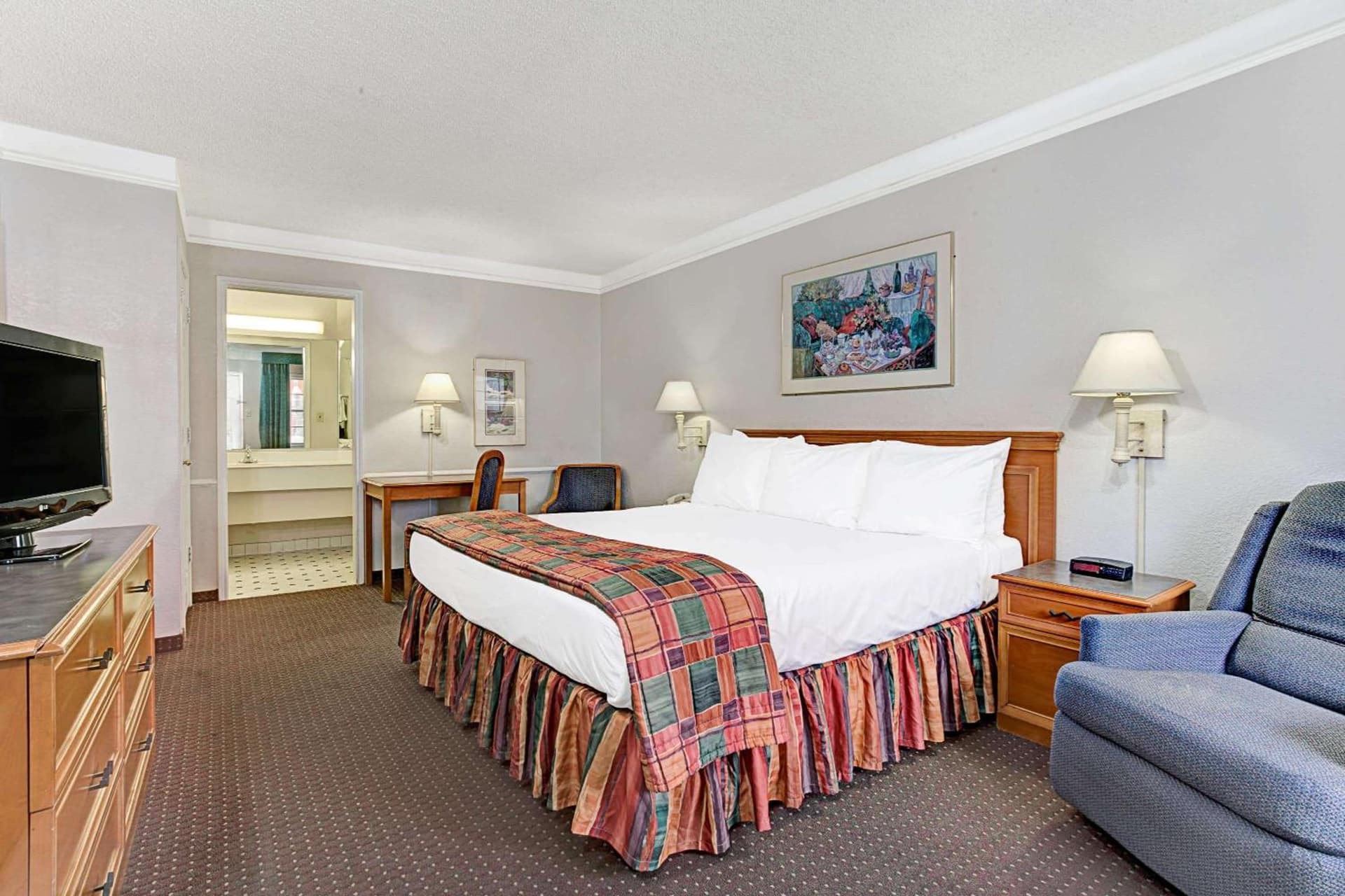 Days Inn by Wyndham Tucson City Center interior in Tucson, AZ — gallery photo 2