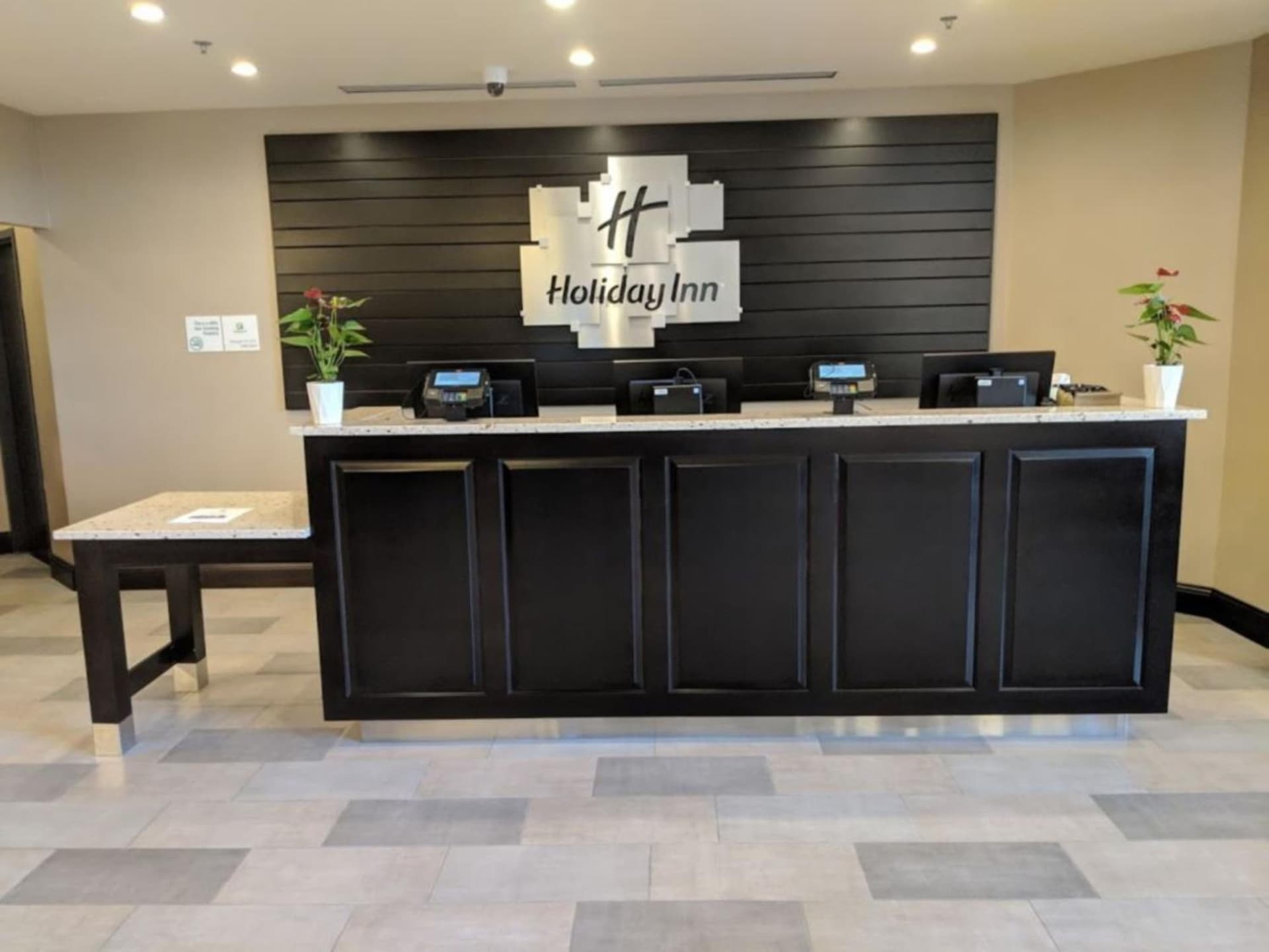Holiday Inn Champaign by IHG interior in Champaign, IL — gallery photo 2