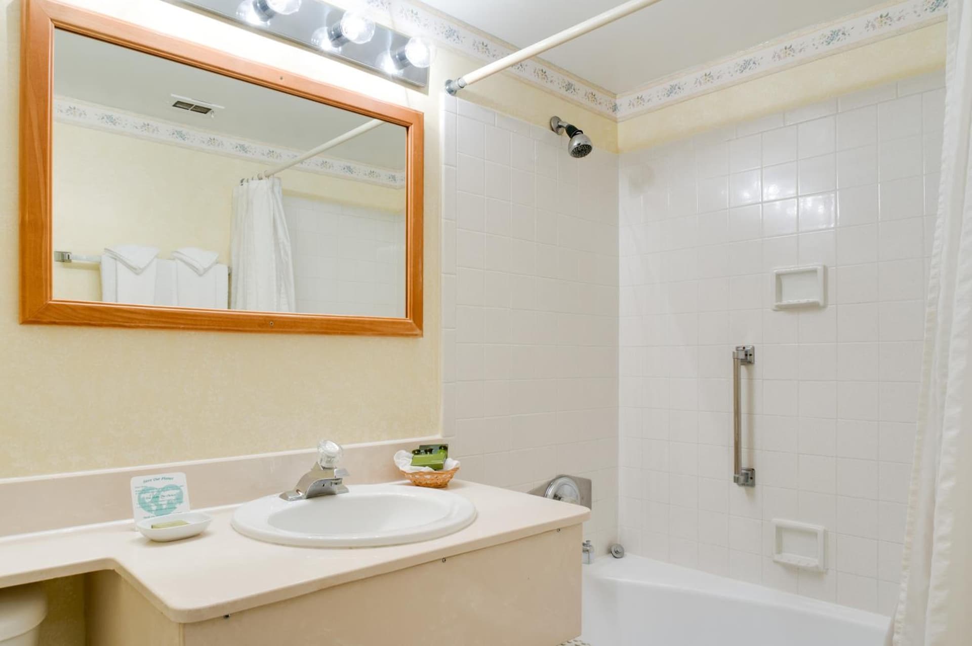 Saga Motor Hotel Pasadena gallery photo in Pasadena, CA — image 36