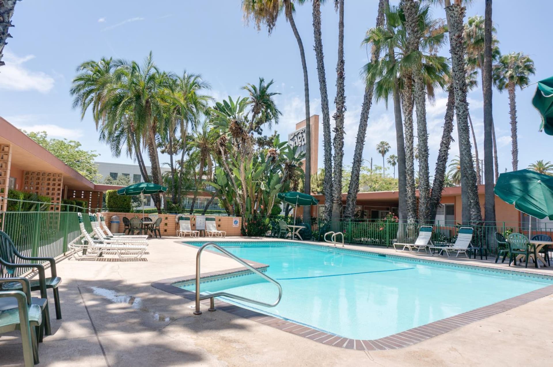 Saga Motor Hotel Pasadena gallery photo in Pasadena, CA — image 18