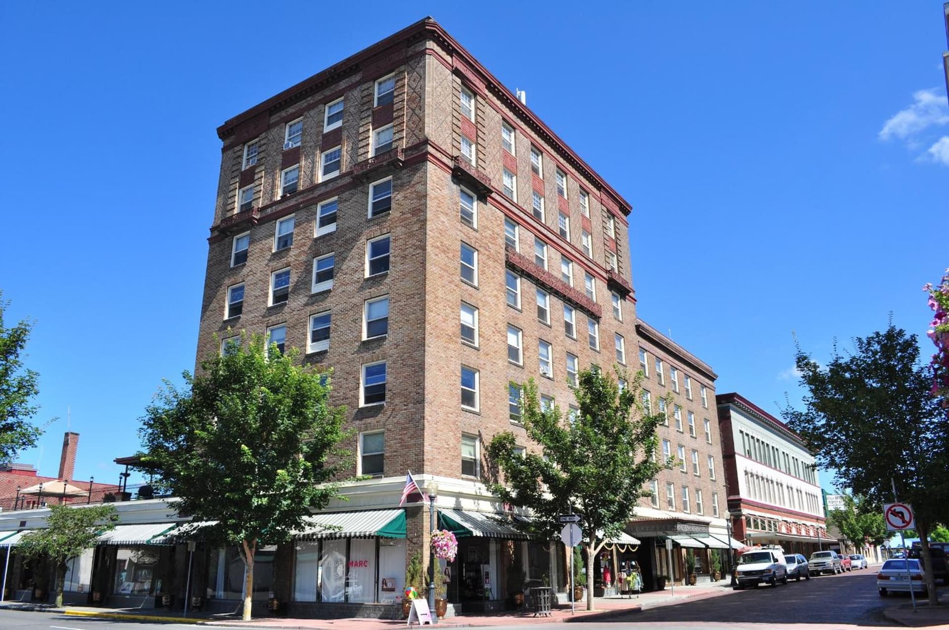 Peppermill Empress Inn gallery photo in Centralia, WA — image 42