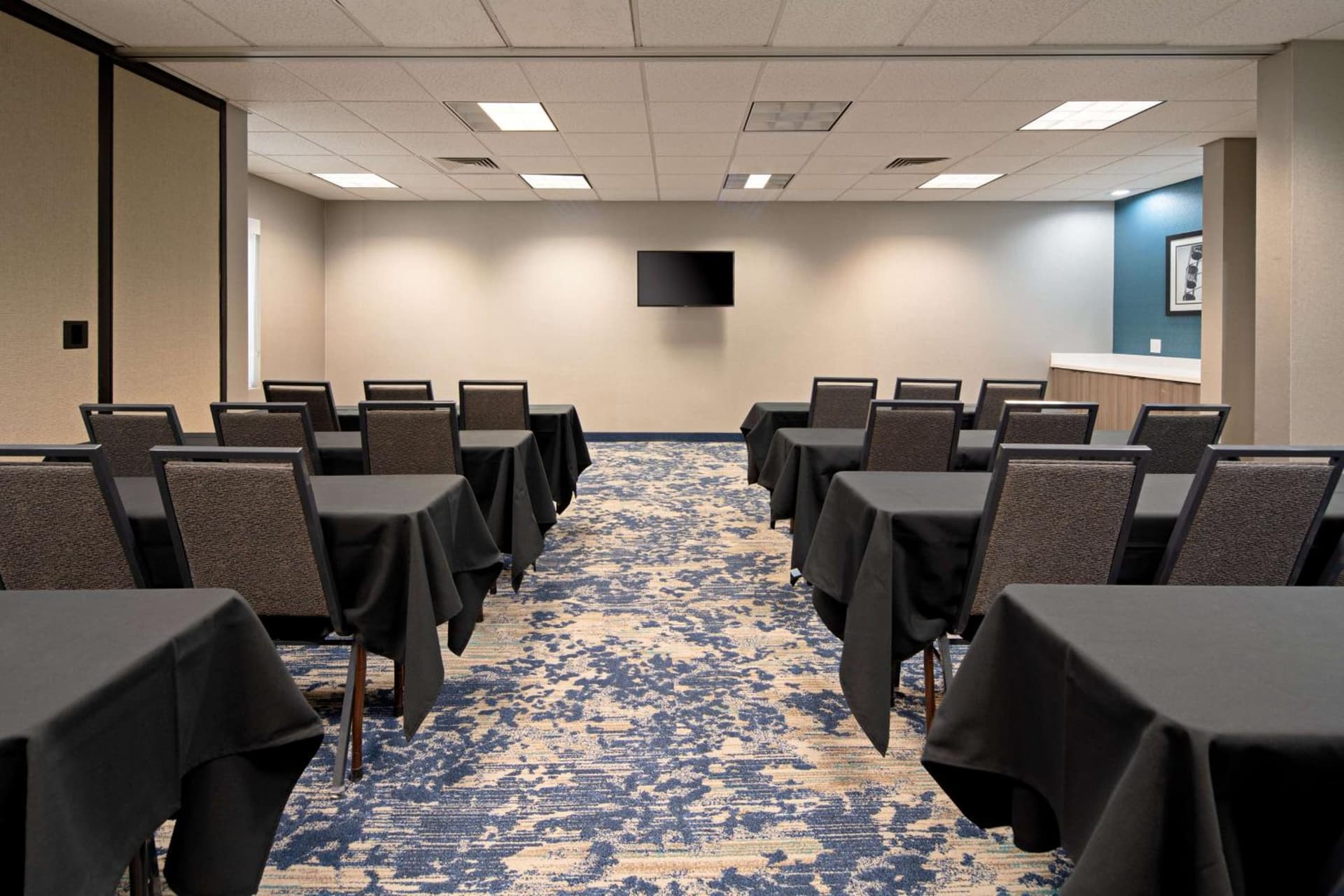 Best Western Valencia/Six Flags Inn & Suites gallery photo in Santa Clarita, CA — image 11