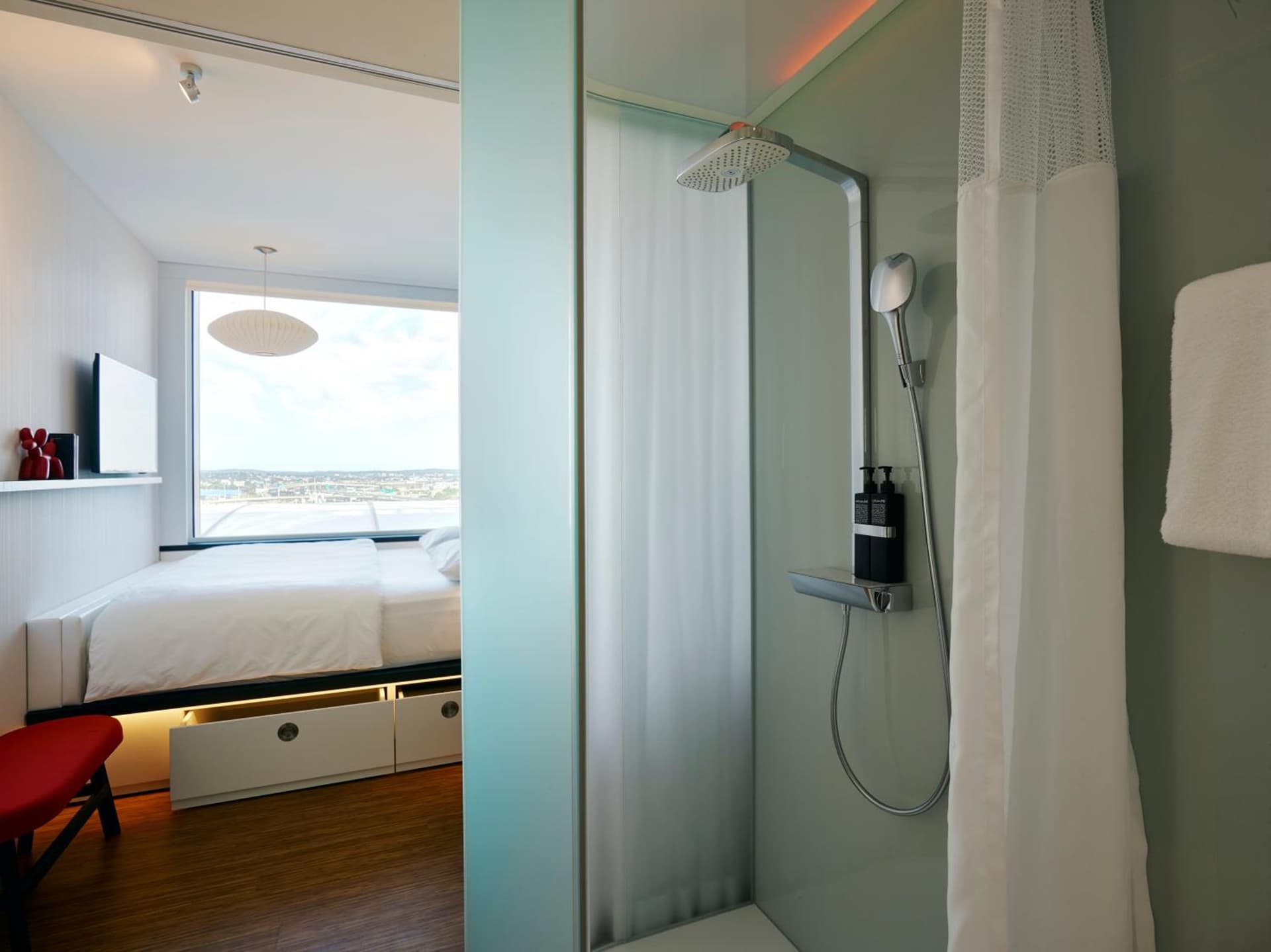 citizenM Boston North Station gallery photo in Boston, MA — image 10
