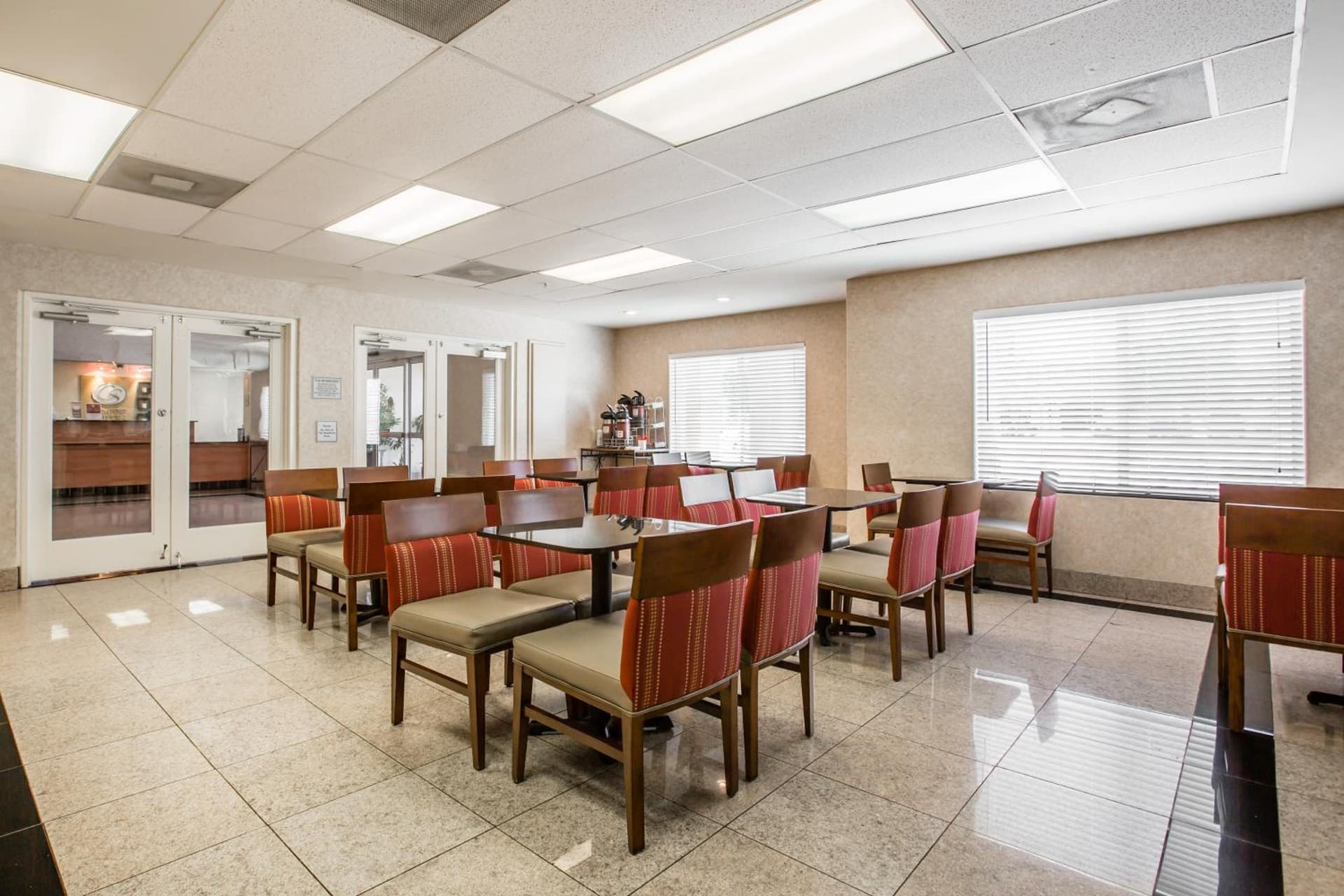 Comfort Suites Victorville-Hesperia property views in Victorville, CA — gallery photo 3