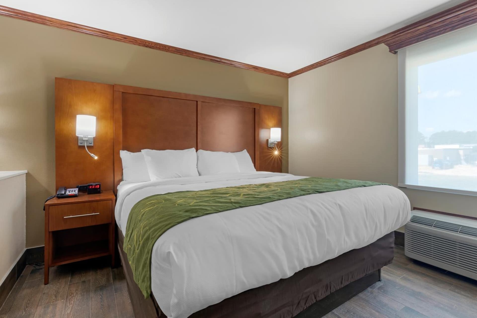 Comfort Suites West Monroe near Ike Hamilton Expo Center gallery photo in West Monroe, LA — image 81