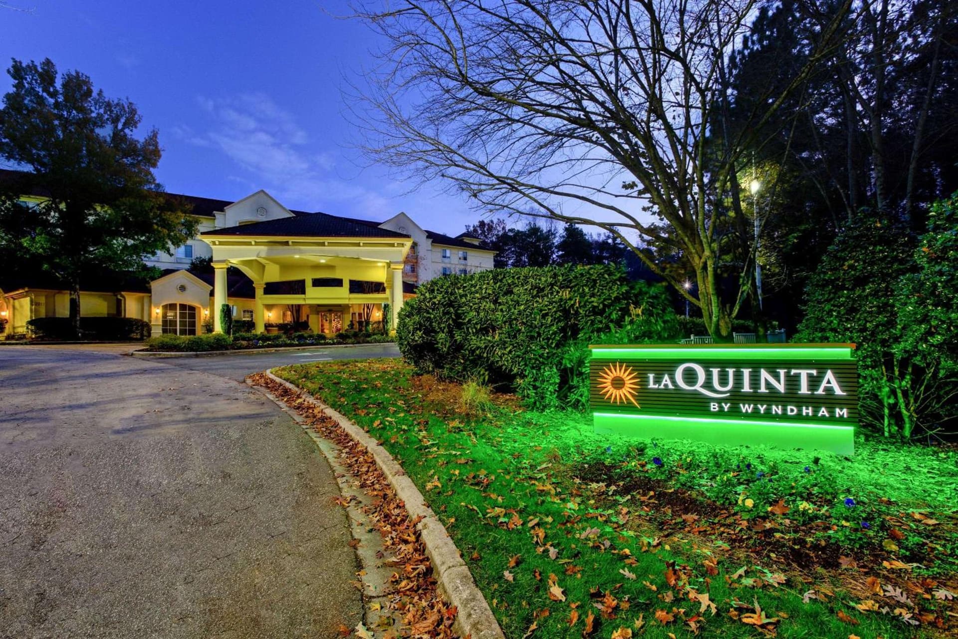 La Quinta by Wyndham Raleigh Crabtree gallery photo in Raleigh, NC — image 4