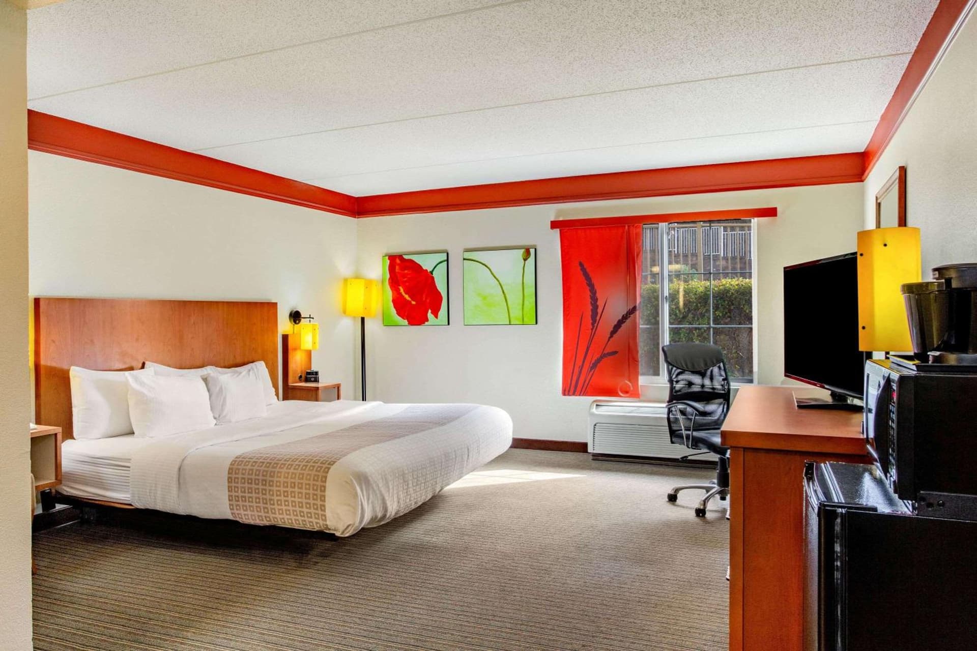La Quinta by Wyndham Raleigh Crabtree gallery photo in Raleigh, NC — image 18