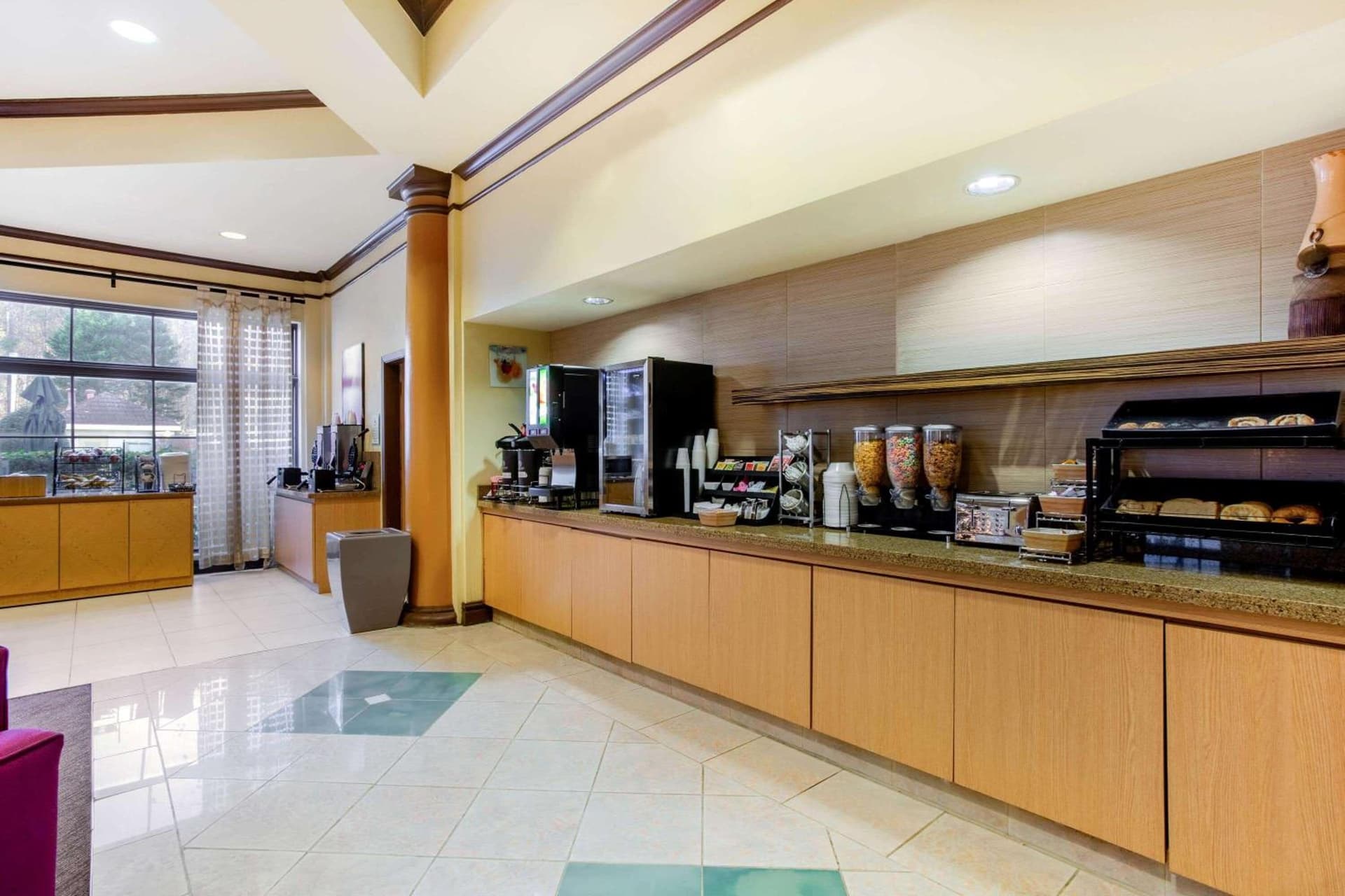 La Quinta by Wyndham Raleigh Crabtree gallery photo in Raleigh, NC — image 15