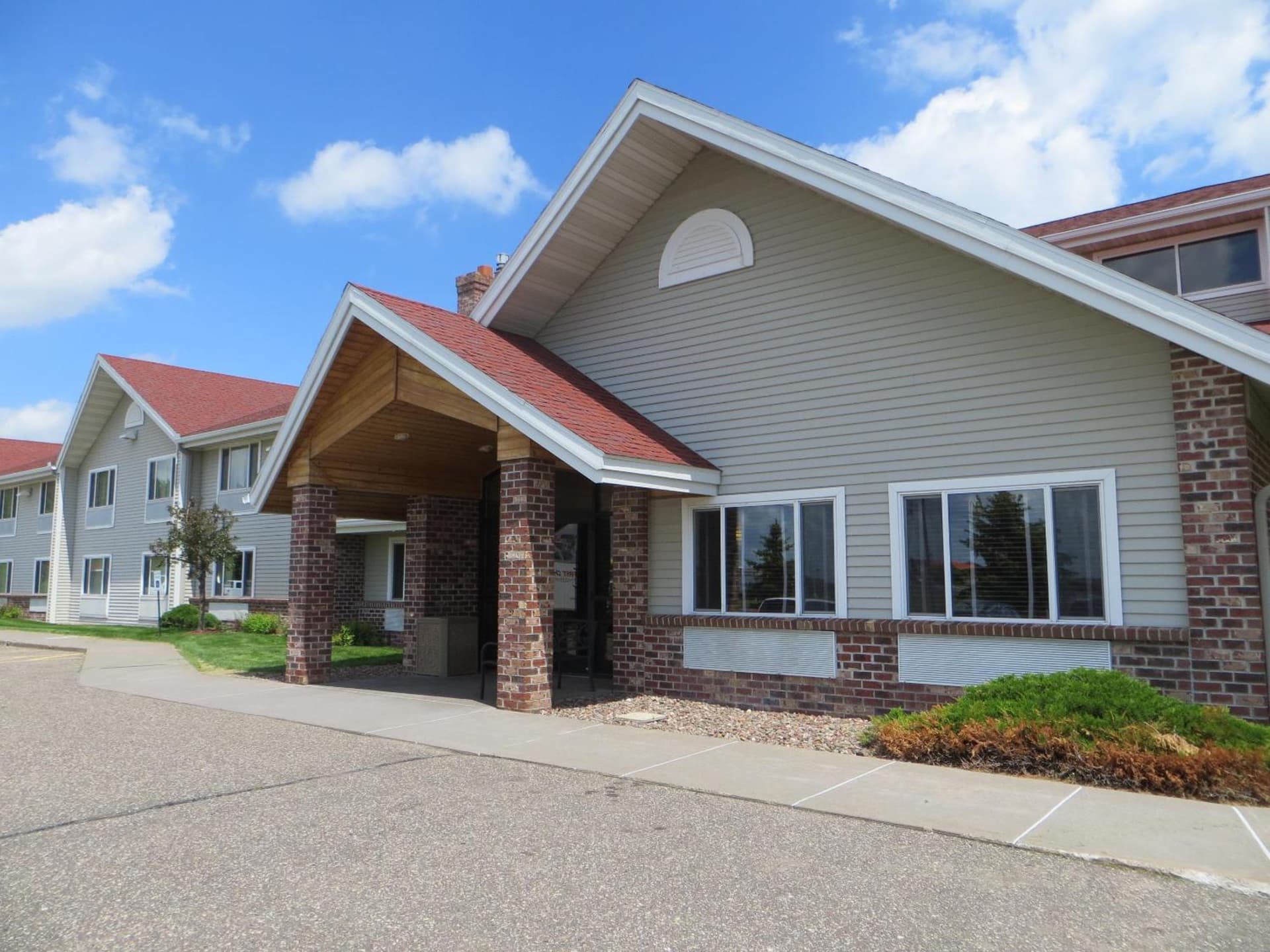 AmericInn by Wyndham Baldwin gallery photo in Baldwin, WI — image 24