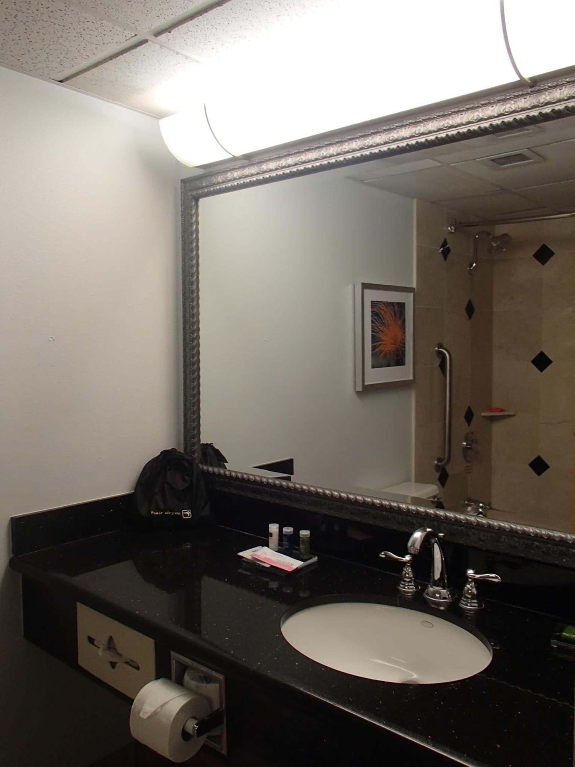 DoubleTree by Hilton Corpus Christi Beachfront gallery photo in Corpus Christi, TX — image 9