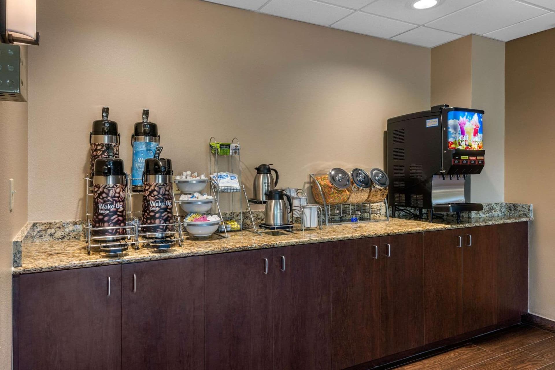 Comfort Inn & Suites Wildwood - The Villages interior in Wildwood, FL — gallery photo 2