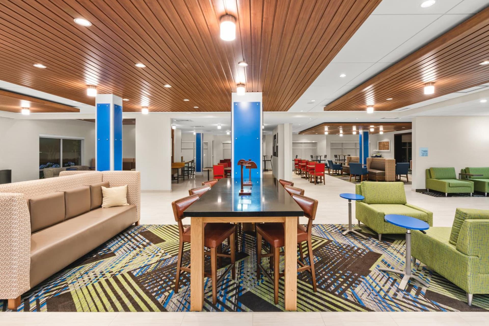Holiday Inn Express & Suites - Suisun City by IHG gallery photo in Suisun City, CA — image 16