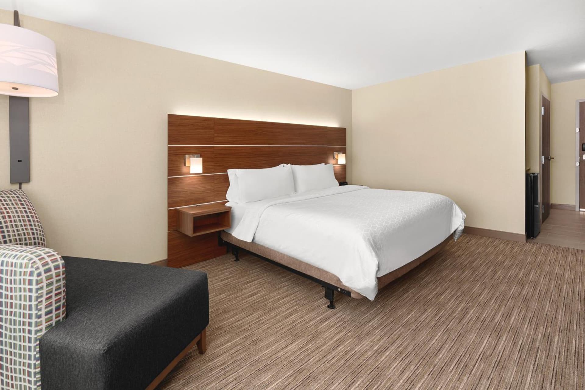 Holiday Inn Express & Suites - Suisun City by IHG gallery photo in Suisun City, CA — image 46