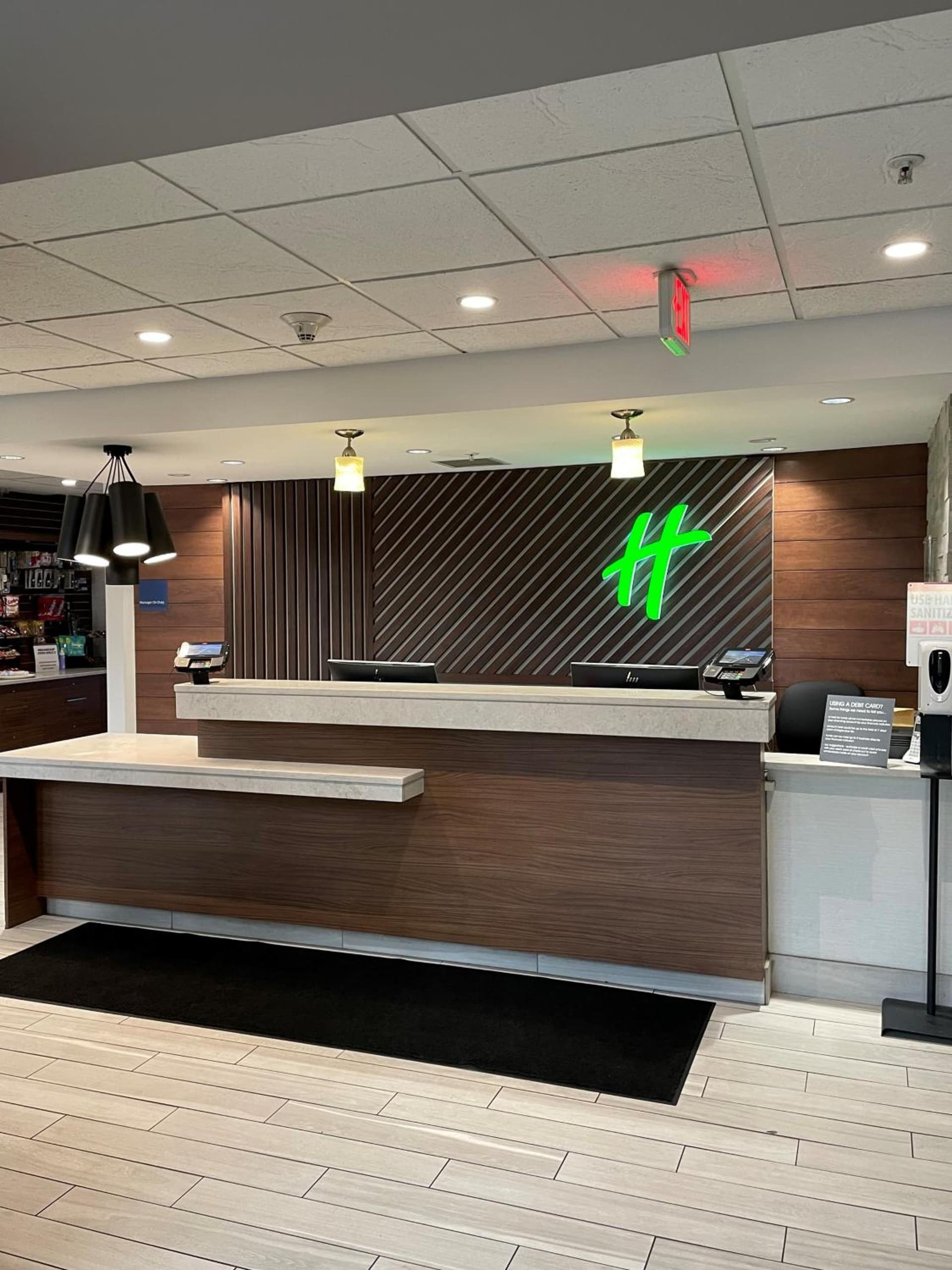Holiday Inn & Suites Syracuse Airport - Liverpool by IHG property views in Liverpool, NY — gallery photo 3