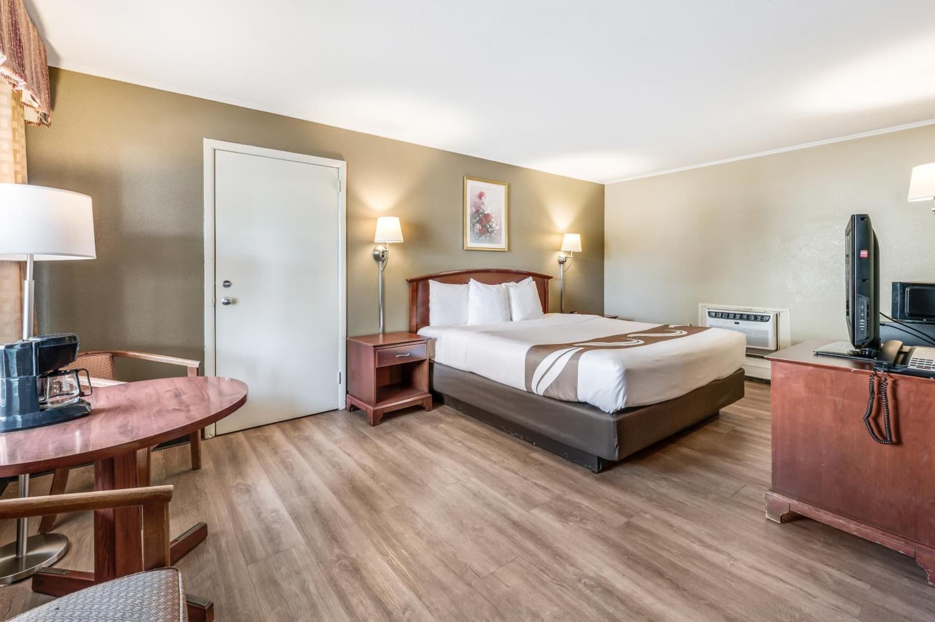 Rodeway Inn Poughkeepsie gallery photo in Poughkeepsie, NY — image 38
