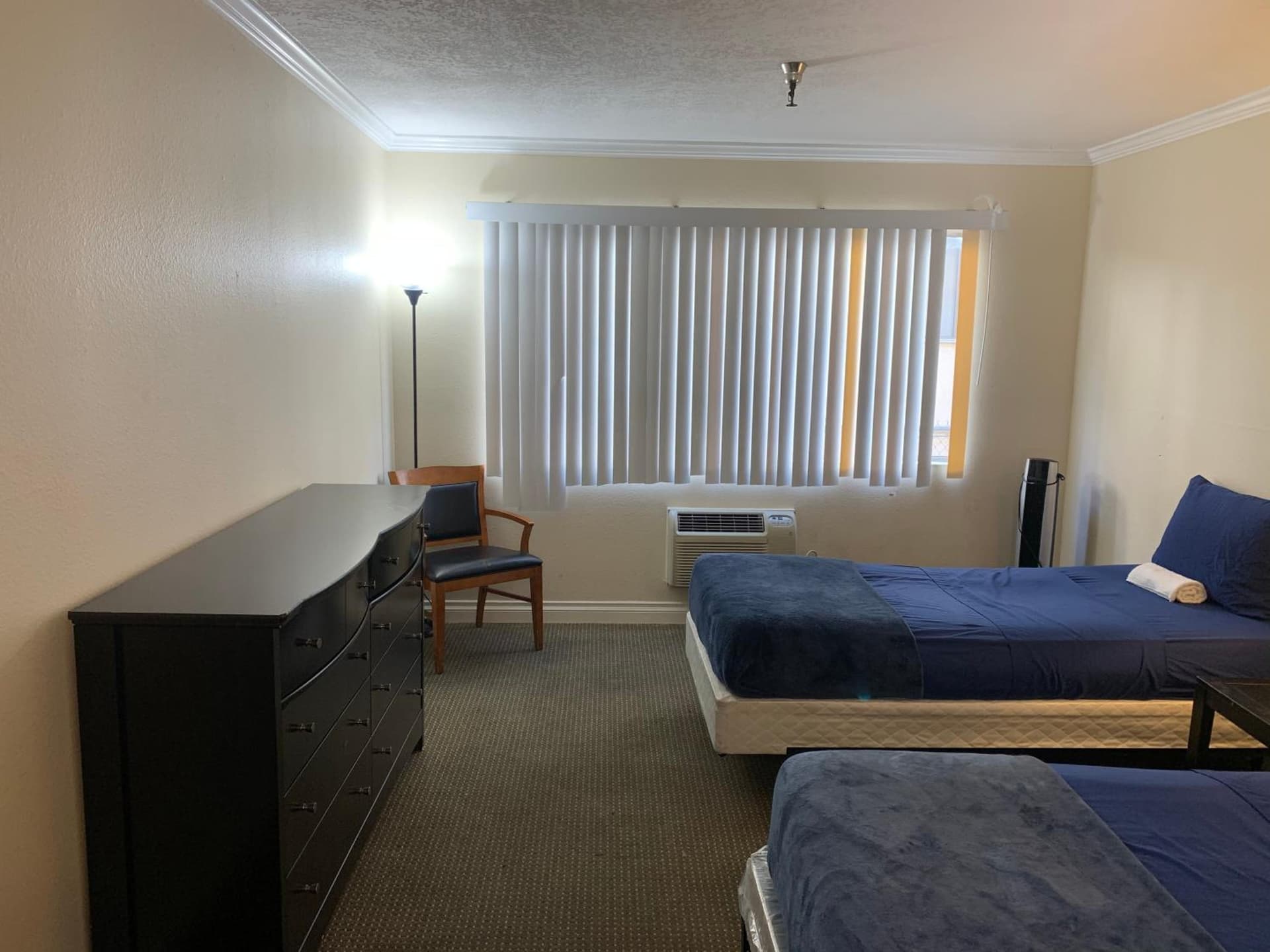 Charming Double Bed Hotel Style (A10) featured exterior or lobby in Los Angeles, CA — similar hotel