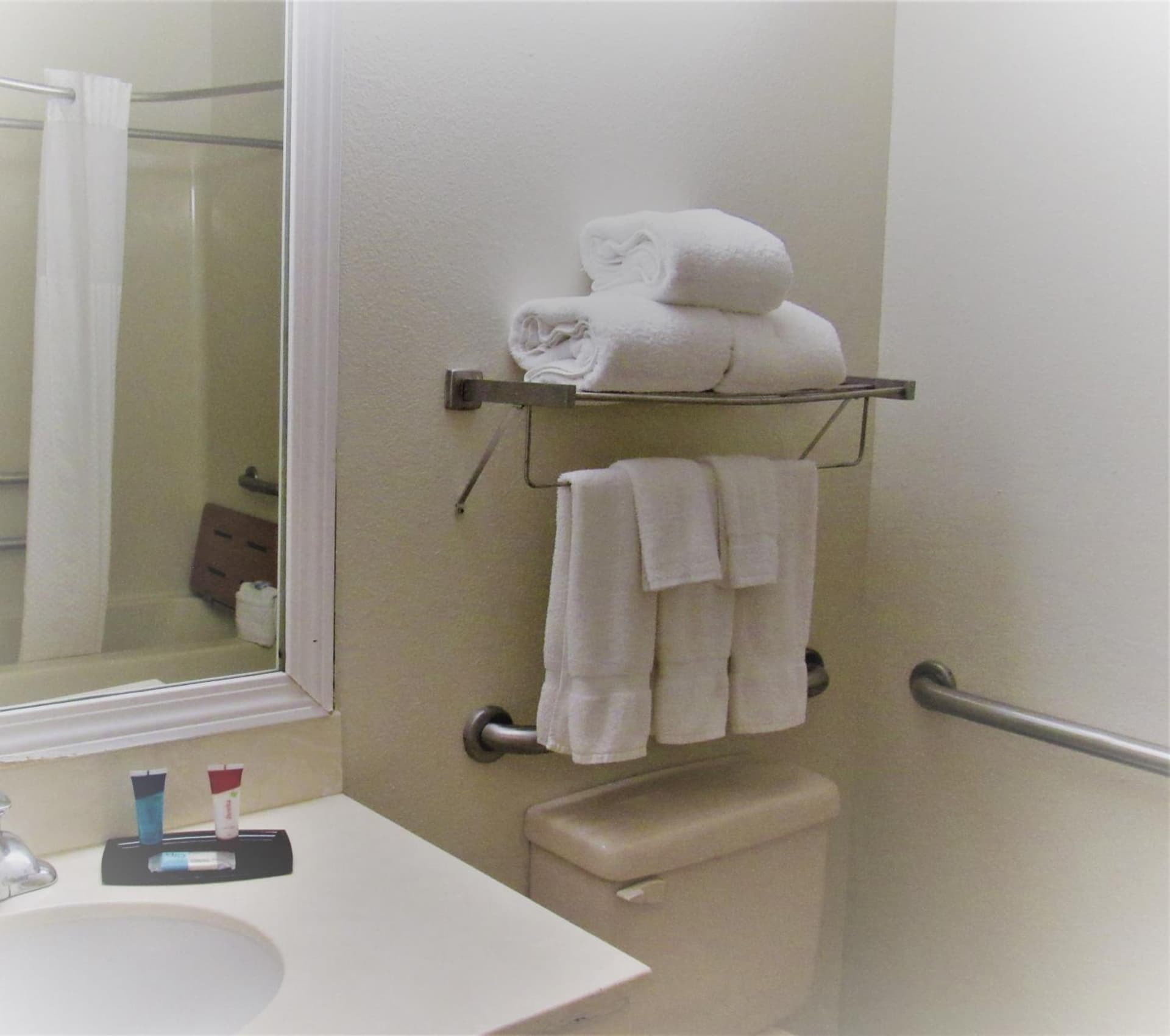 Stay Inn & Suites Montgomery gallery photo in Montgomery, AL — image 10