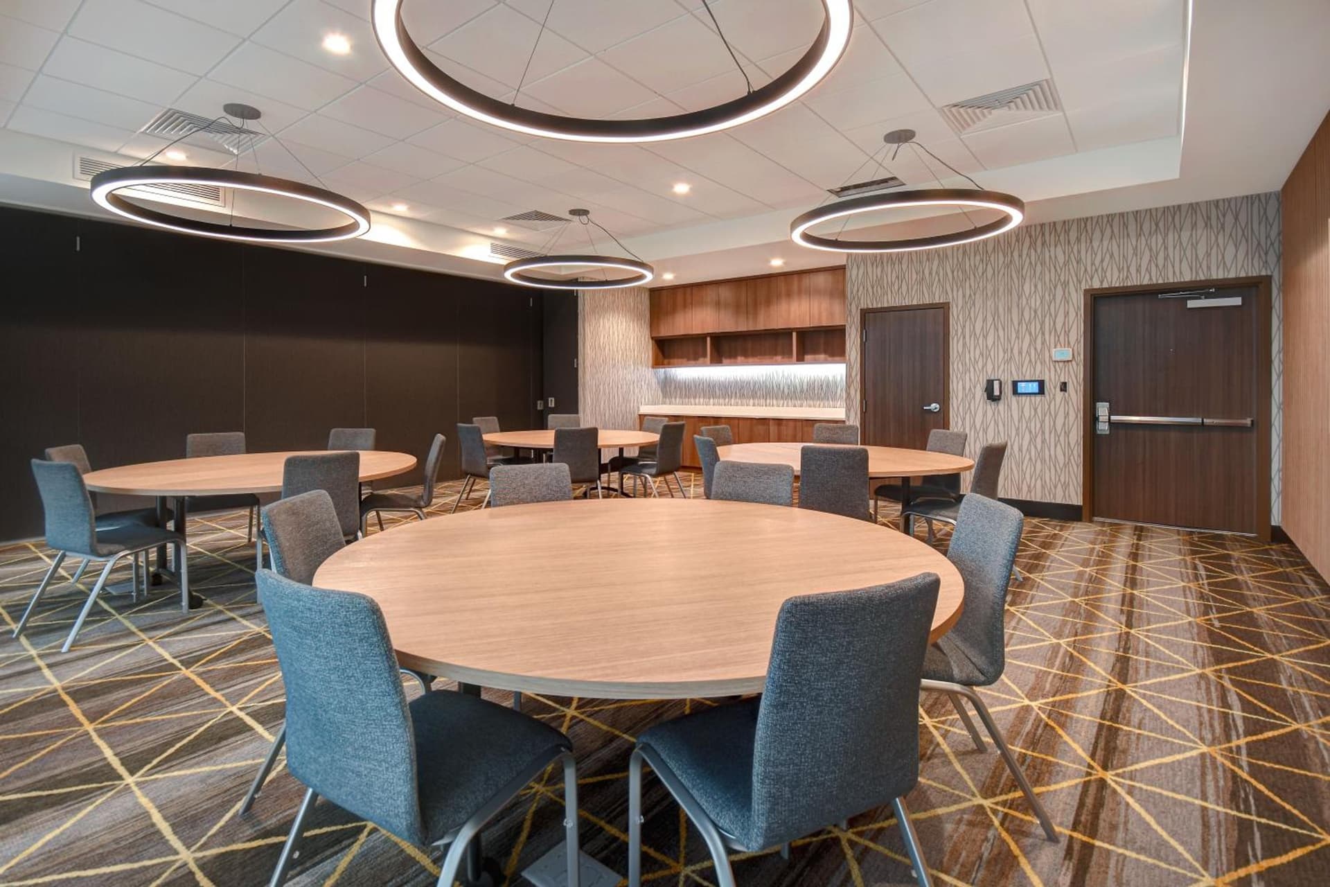 Holiday Inn - Erie by IHG gallery photo in Erie, PA — image 45