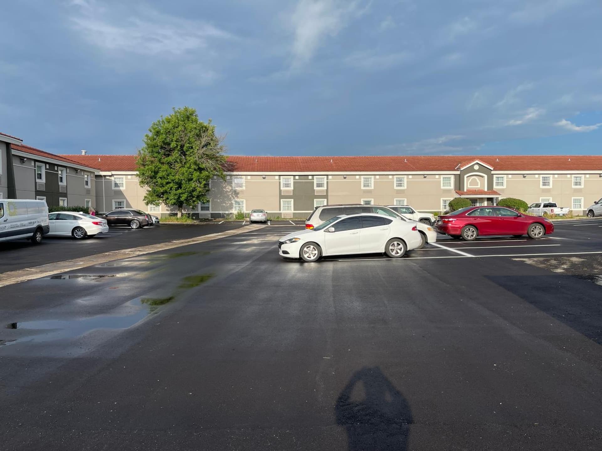 Baymont by Wyndham Indianapolis Airport Lynhurst interior in Indianapolis, IN — gallery photo 2