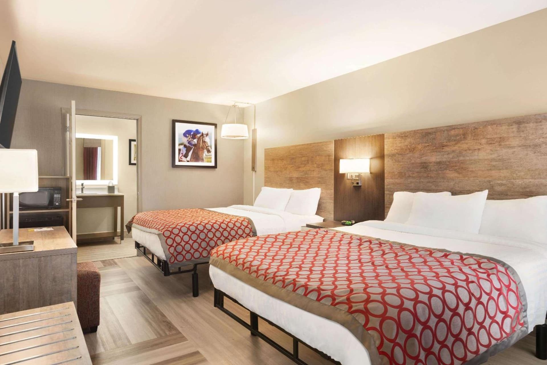 Days Inn & Suites by Wyndham Bowling Green gallery photo in Bowling Green, KY — image 12