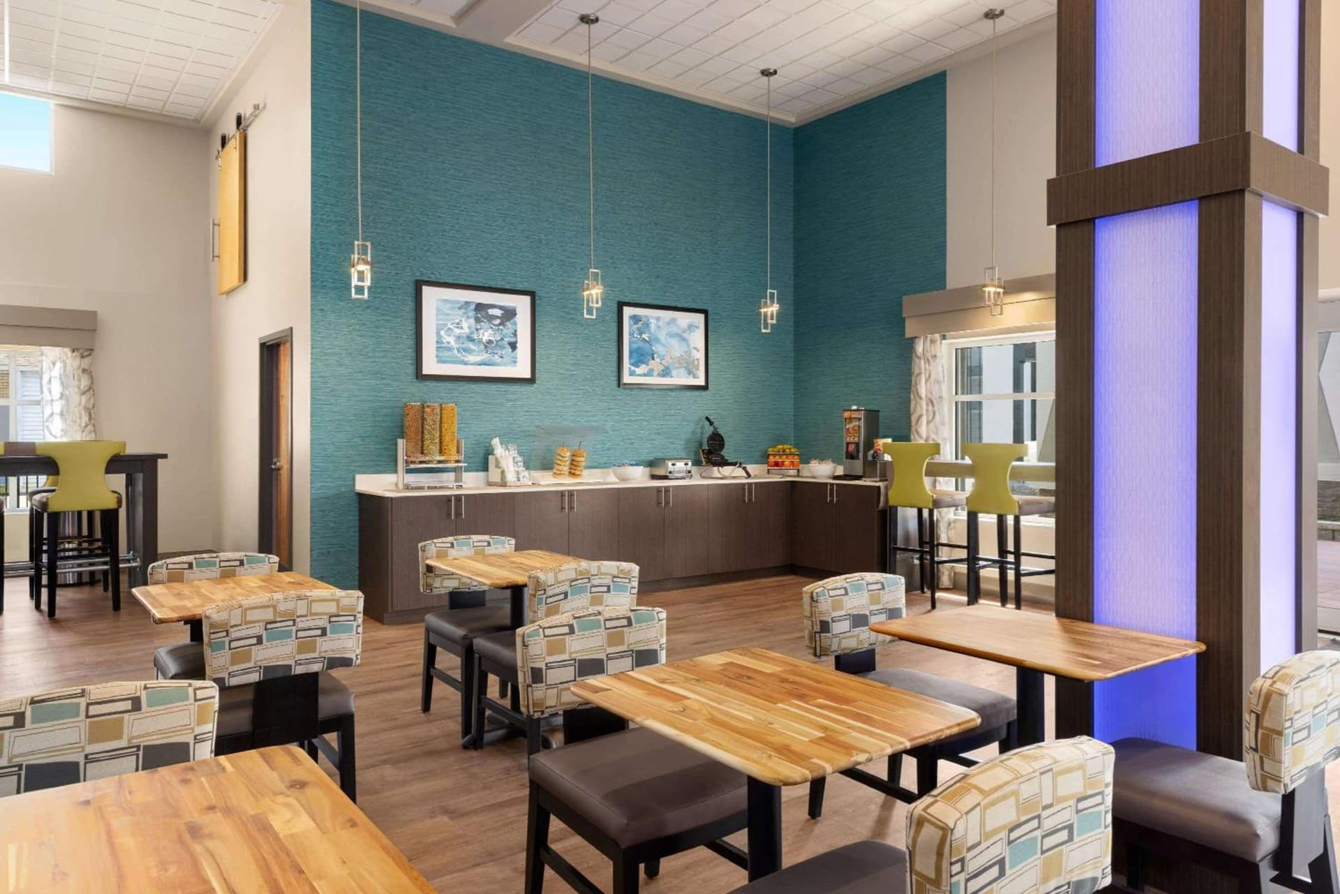 Days Inn & Suites by Wyndham Bowling Green gallery photo in Bowling Green, KY — image 20