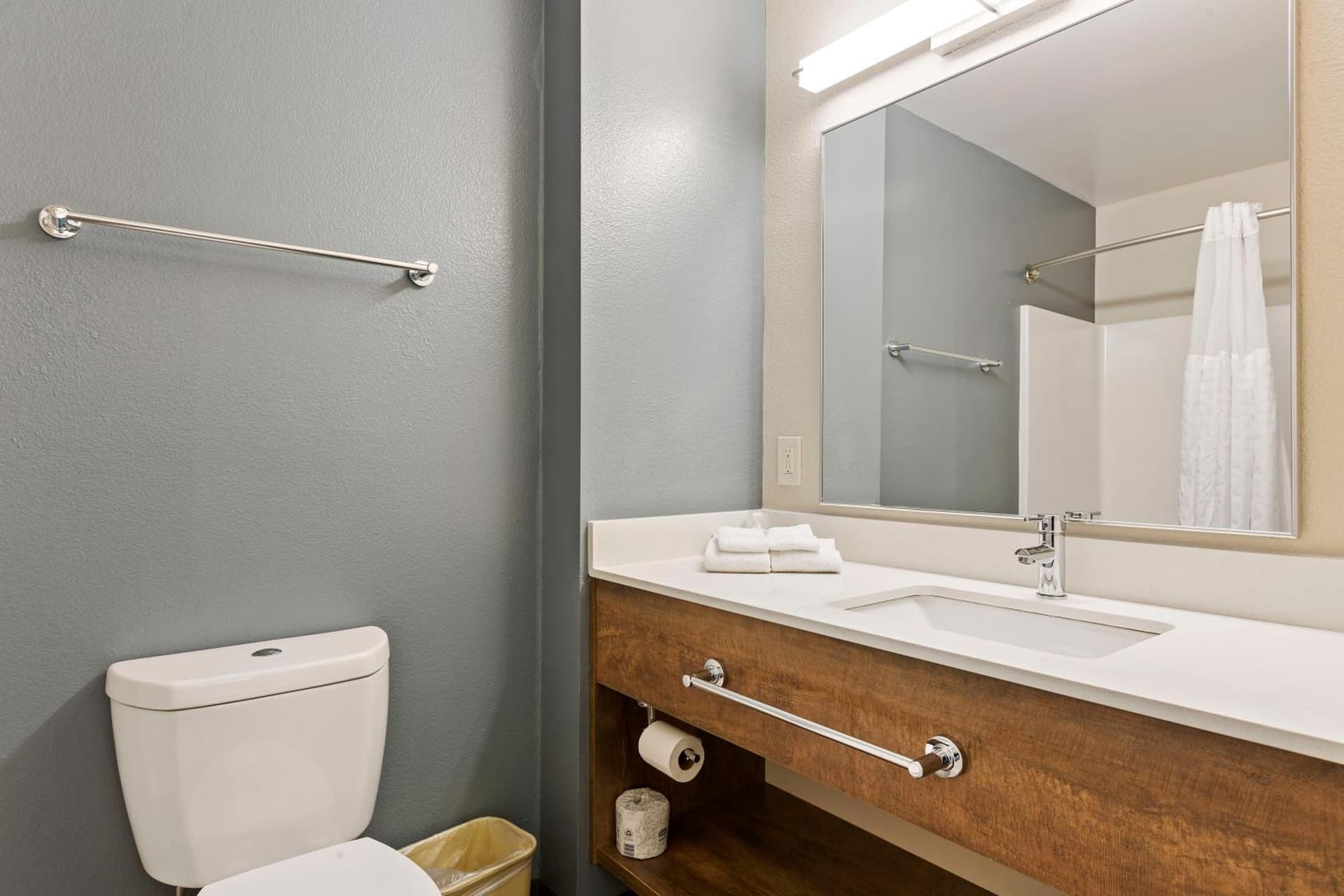 Extended Stay America Suites - Boston - Burlington gallery photo in Burlington — image 13
