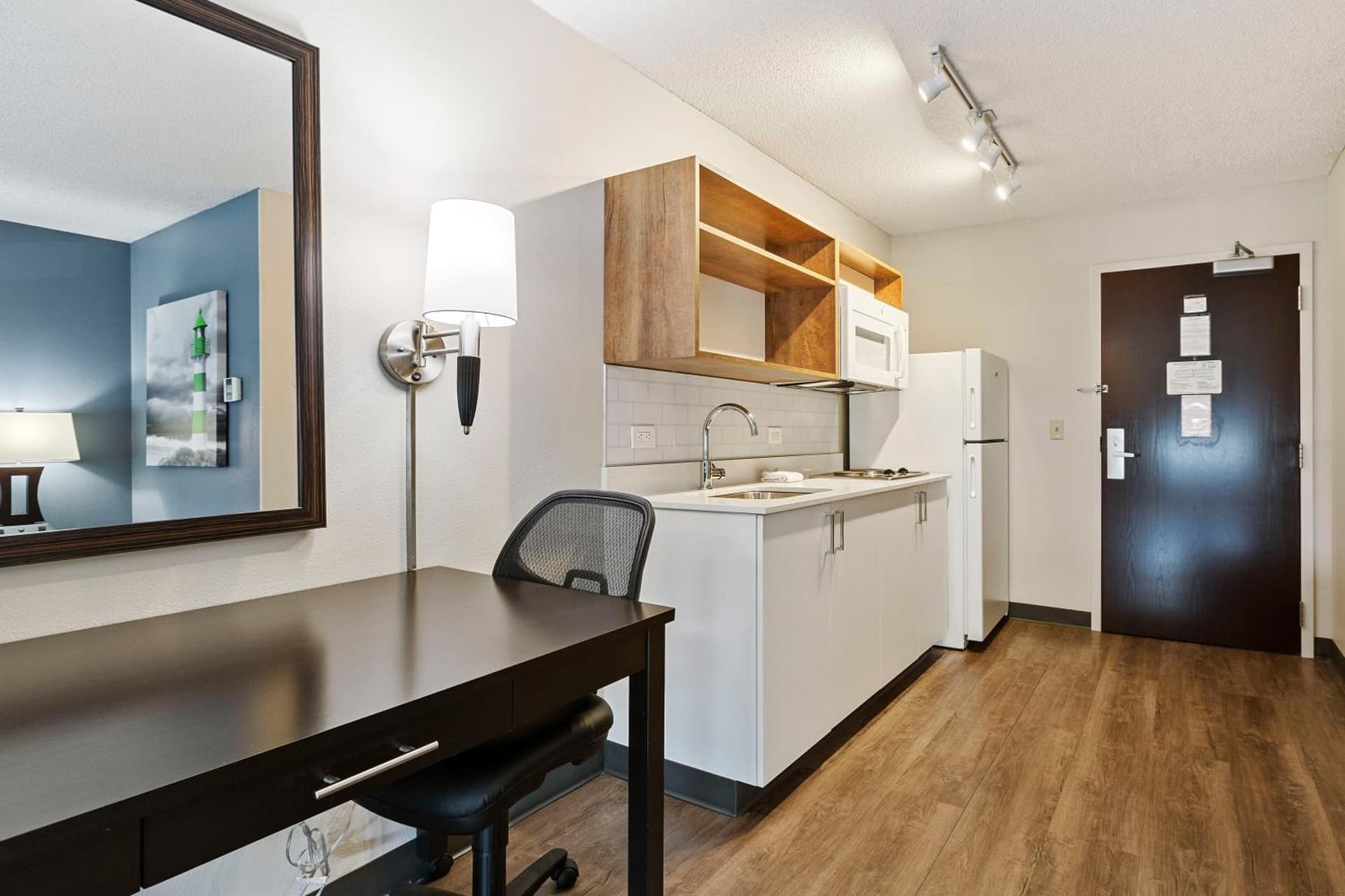 Extended Stay America Suites - Boston - Burlington gallery photo in Burlington — image 12