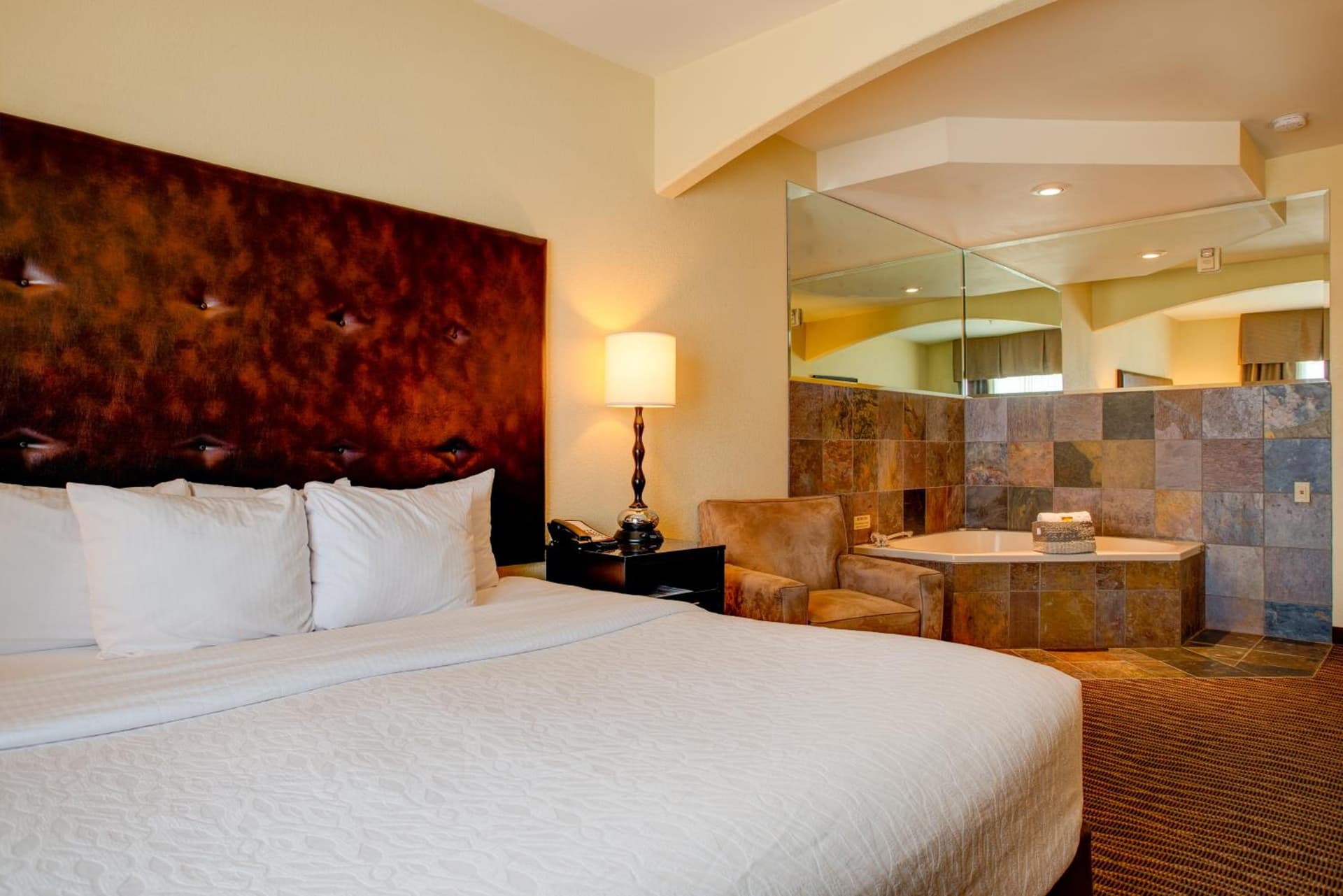 Best Western Plus Ellensburg Hotel interior in Ellensburg, WA — gallery photo 2