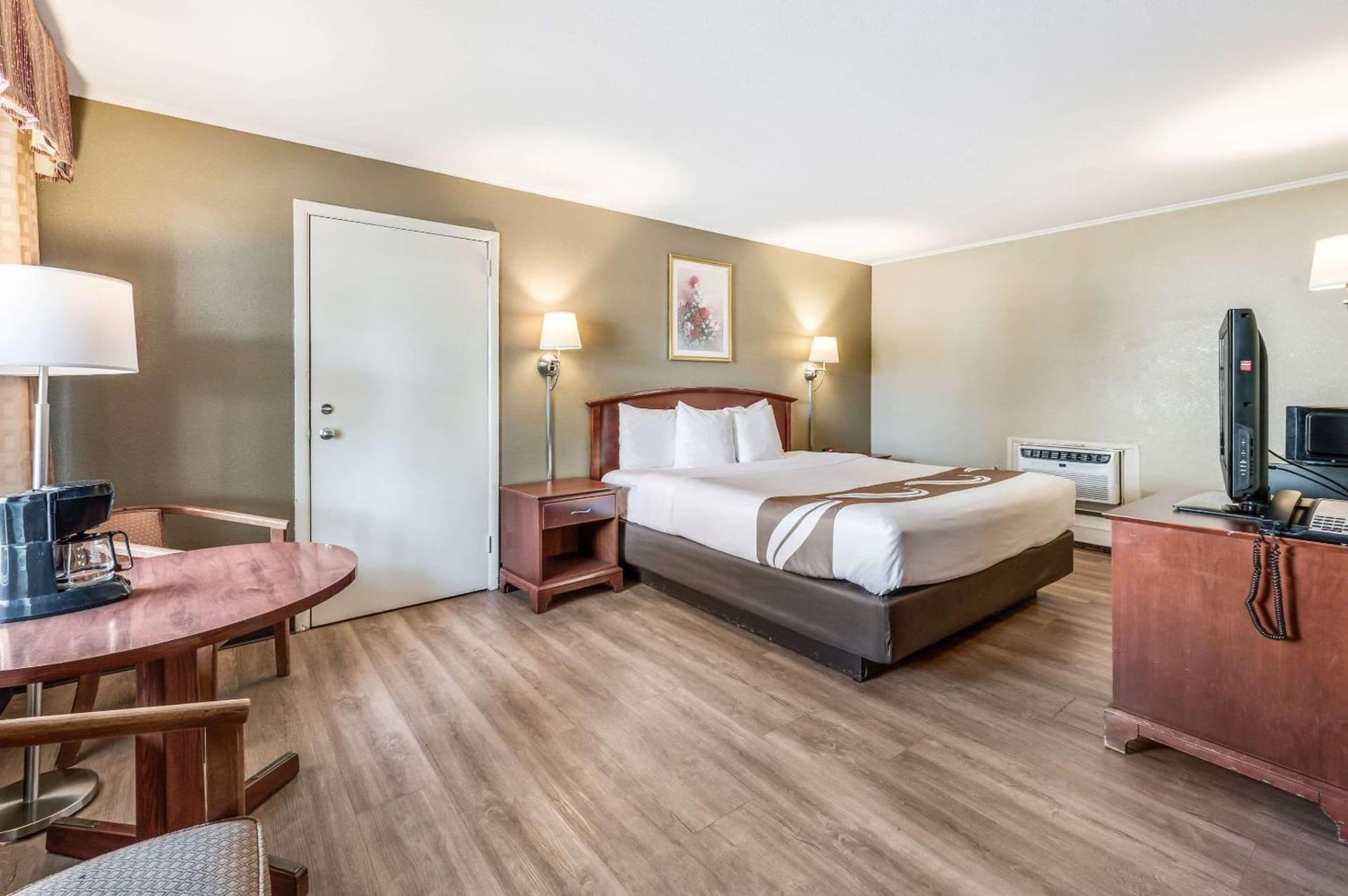 Rodeway Inn Poughkeepsie gallery photo in Poughkeepsie, NY — image 24