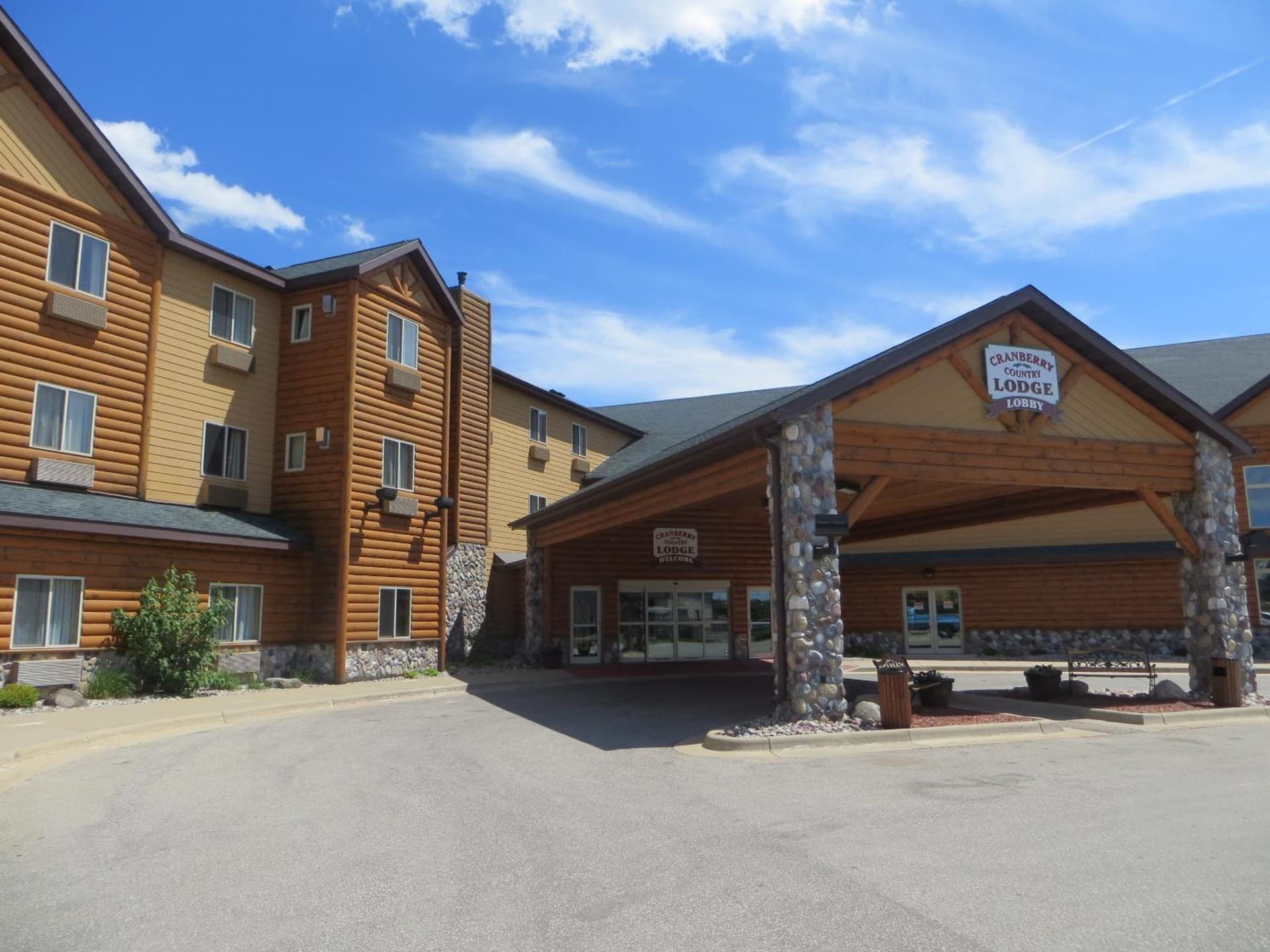 Cranberry Country Lodge featured exterior or lobby in Tomah, WI — similar hotel