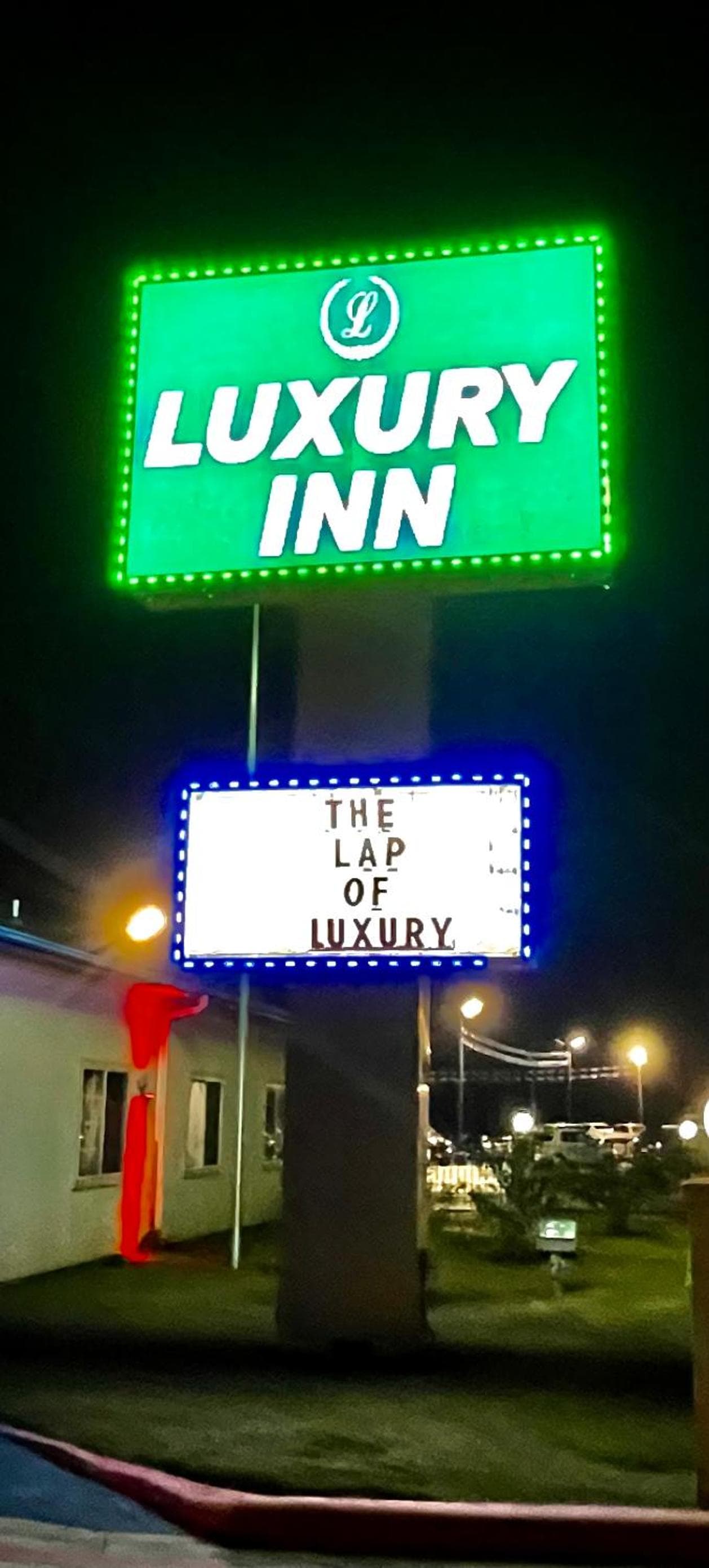 Luxury Inn Liberty interior in Liberty, TX — gallery photo 2