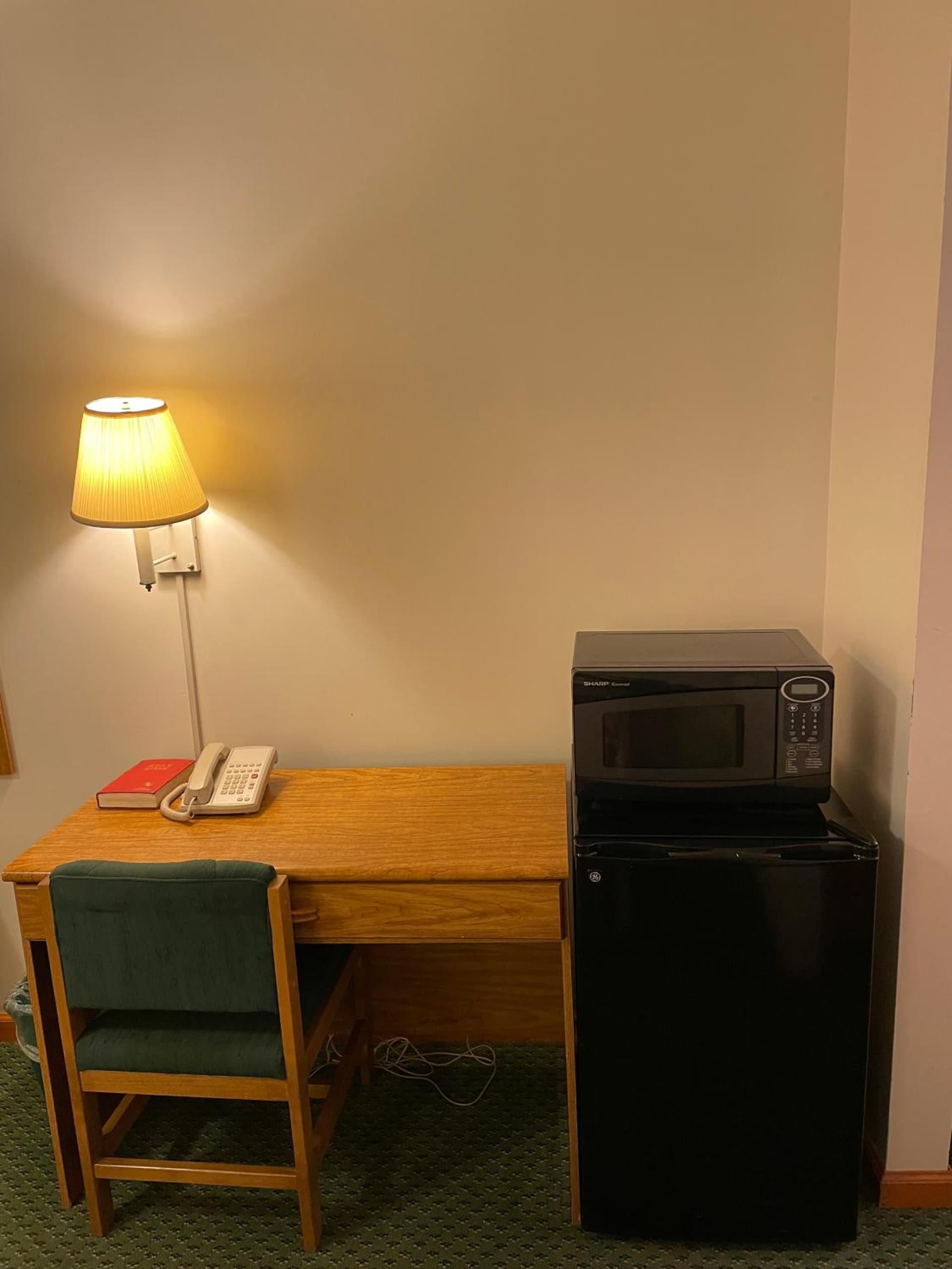 PINE VALLEY MOTEL property views in Spruce Pine, NC — gallery photo 3