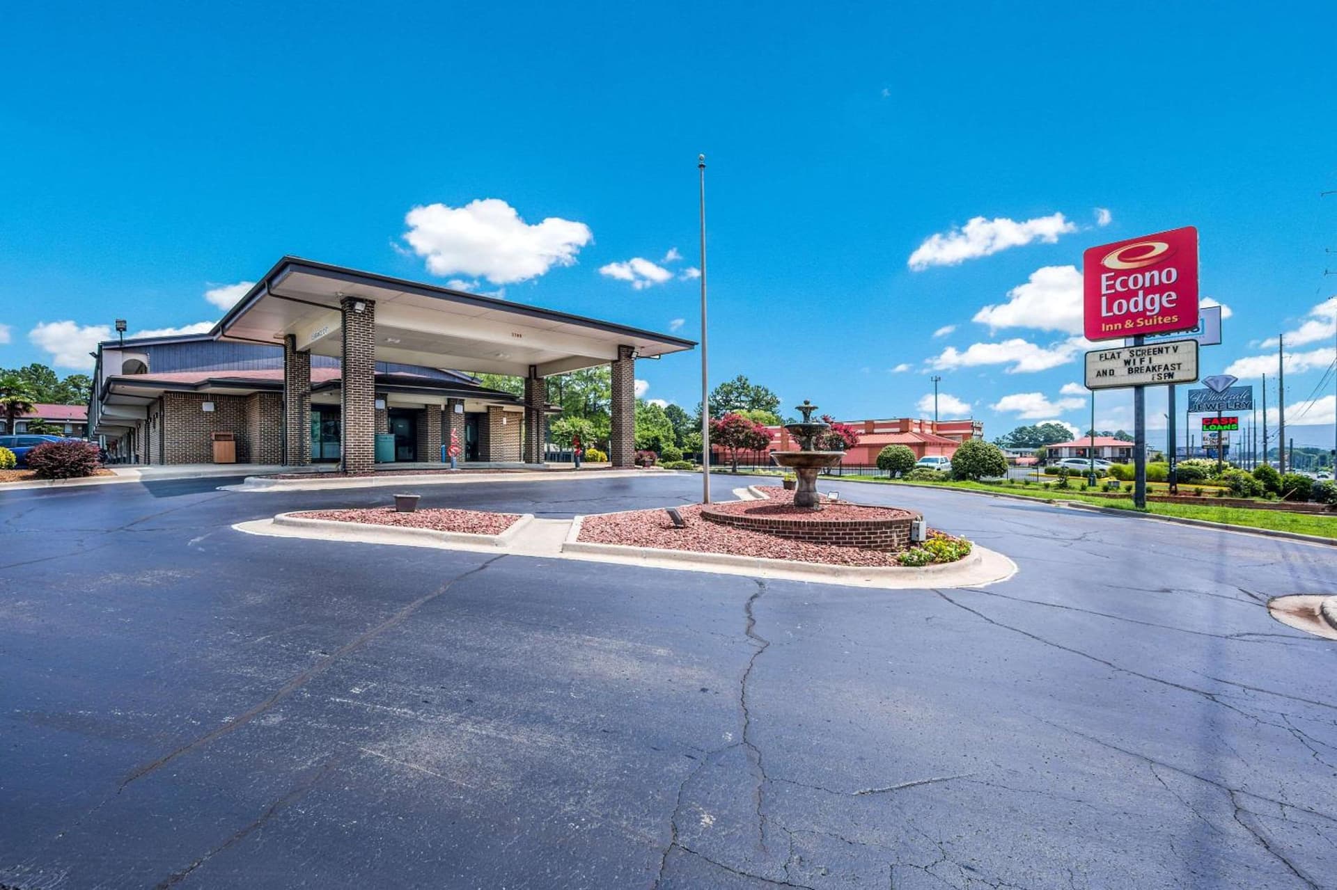 Econo Lodge Inn & Suites Huntsville University Area featured exterior or lobby in Huntsville, AL — similar hotel