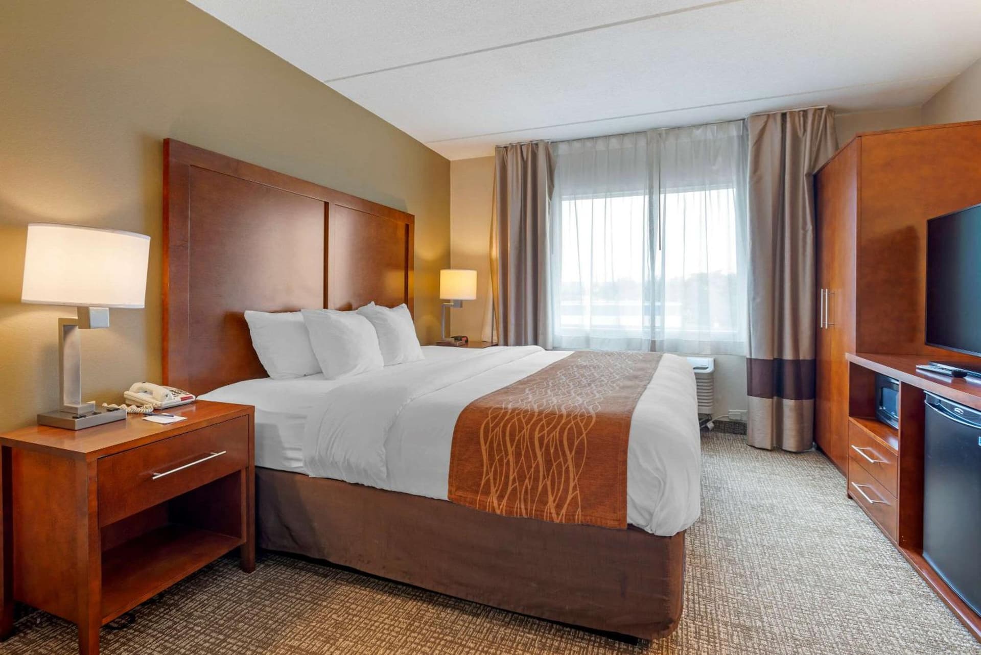 Comfort Inn & Suites Wilkes Barre - Arena gallery photo in Wilkes-Barre, PA — image 33