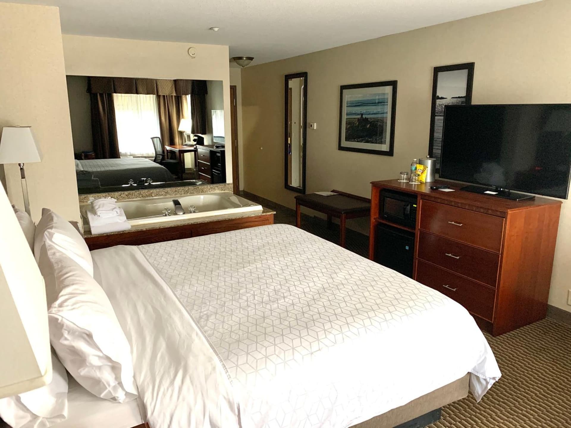Holiday Inn Express Holland by IHG gallery photo in Holland, MI — image 34