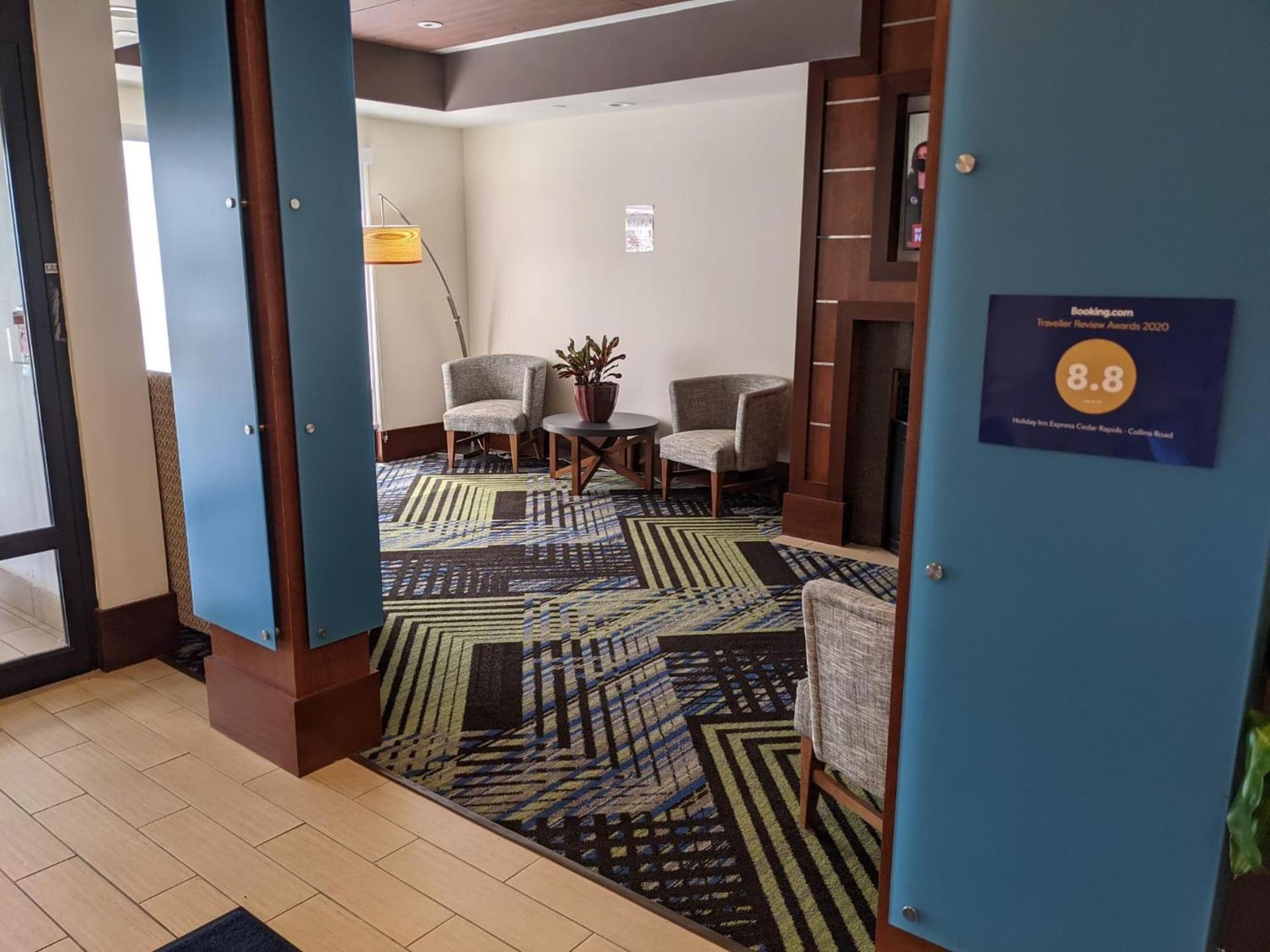 Holiday Inn Express Cedar Rapids - Collins Road by IHG property views in Cedar Rapids, IA — gallery photo 3
