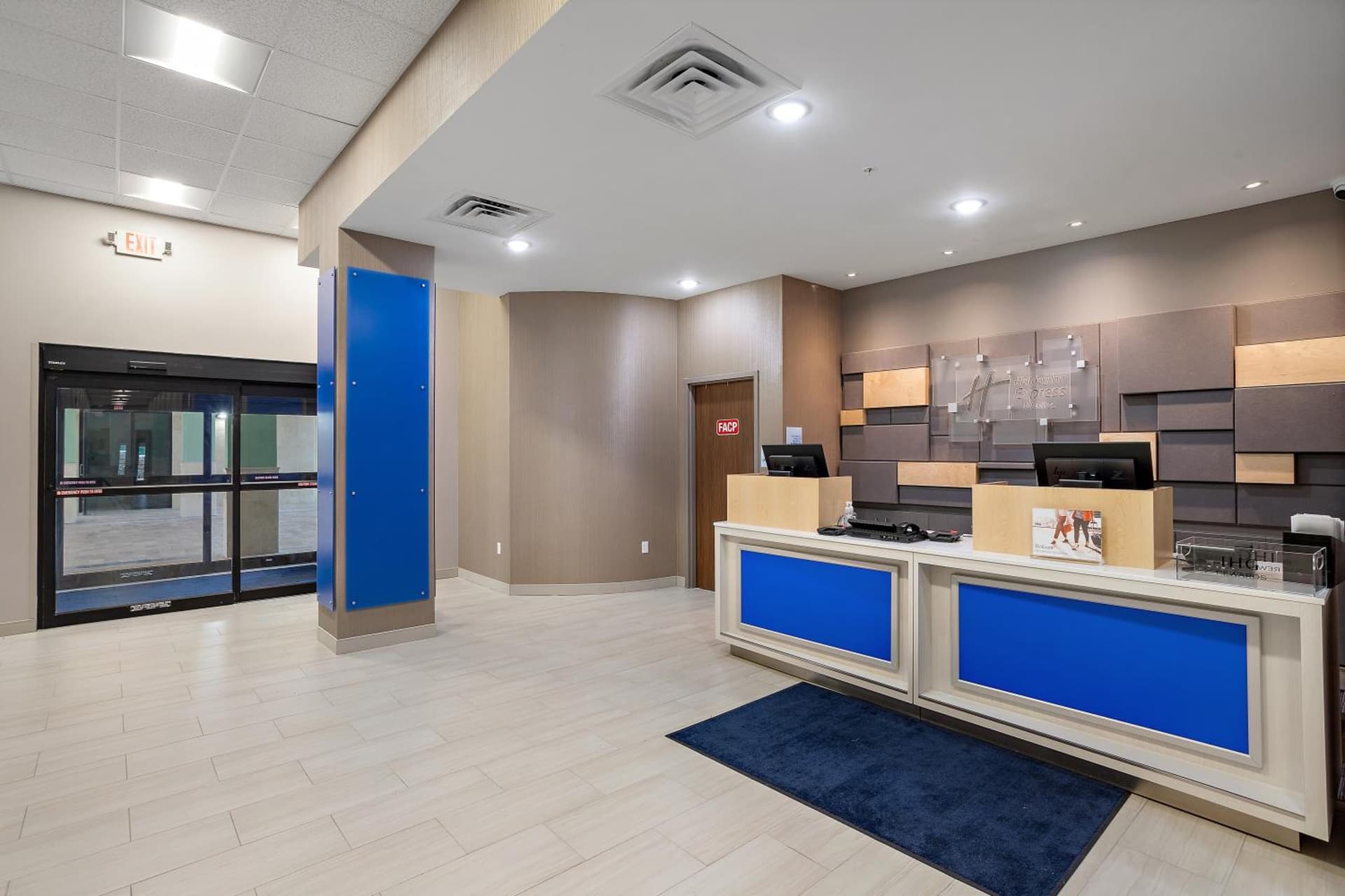 Holiday Inn Express St. Augustine - Vilano Beach by IHG gallery photo in St. Augustine, FL — image 44