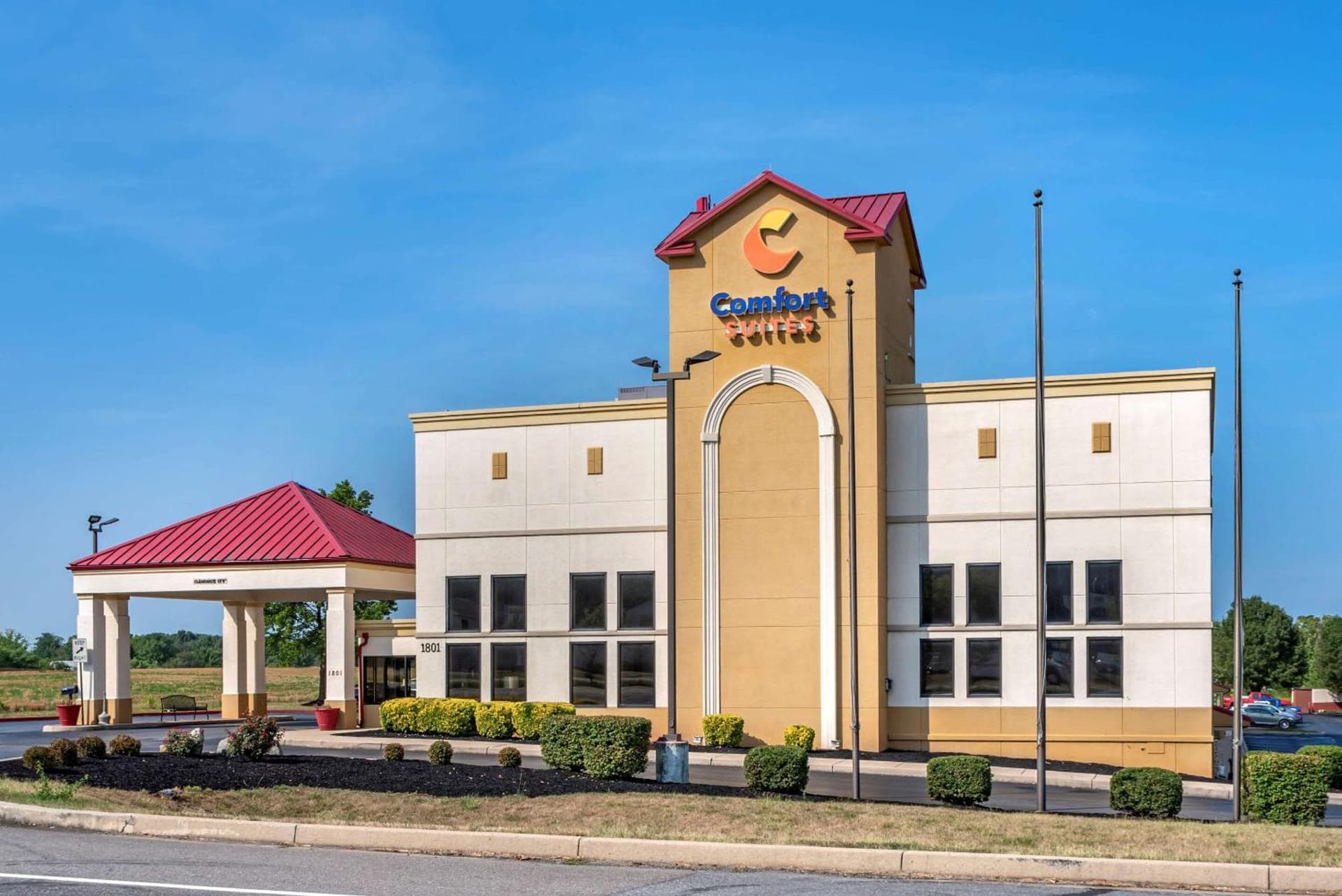 Comfort Suites Hagerstown Southeast interior in Hagerstown, MD — gallery photo 2