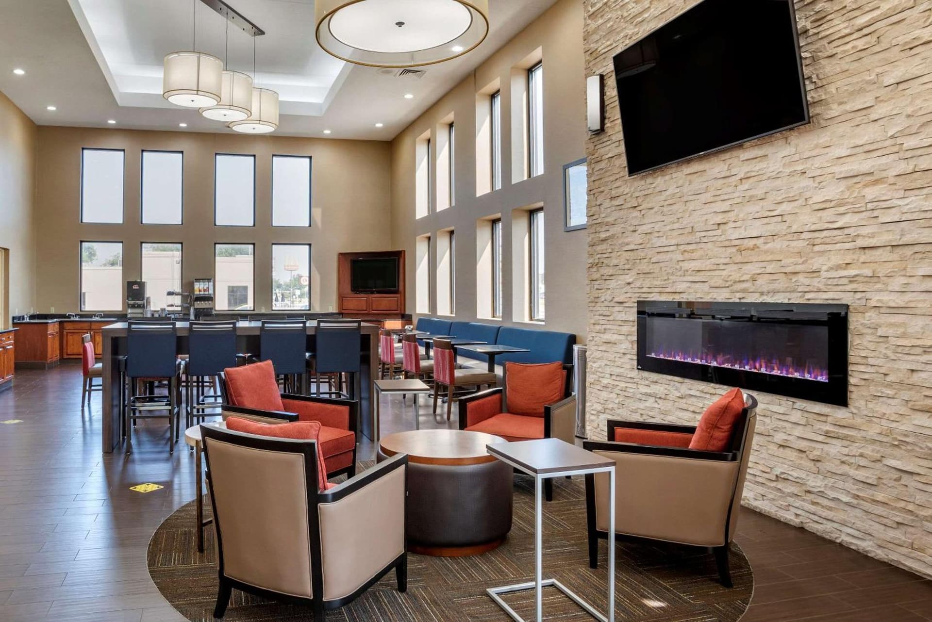 Comfort Suites Hagerstown Southeast gallery photo in Hagerstown, MD — image 12