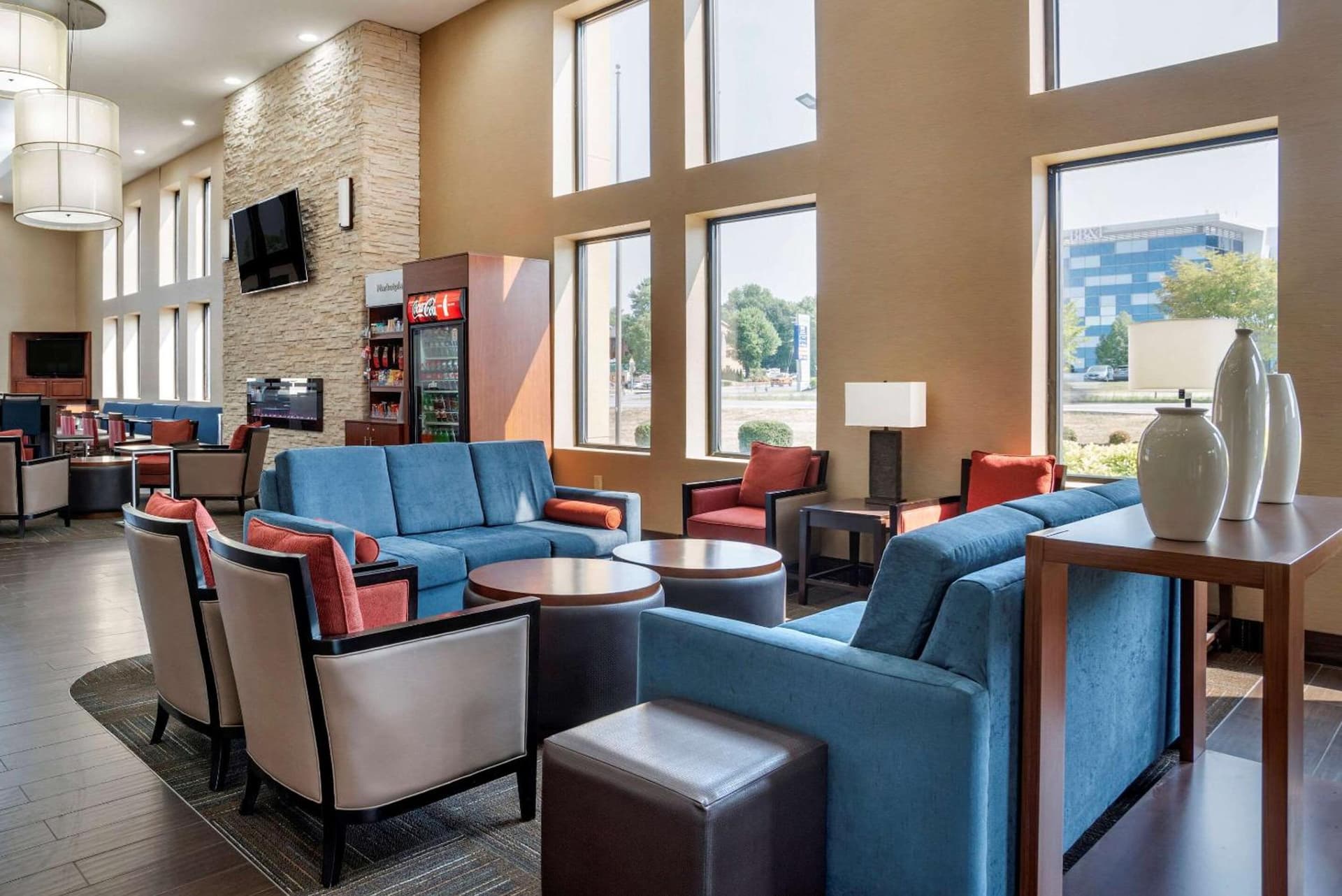 Comfort Suites Hagerstown Southeast property views in Hagerstown, MD — gallery photo 3