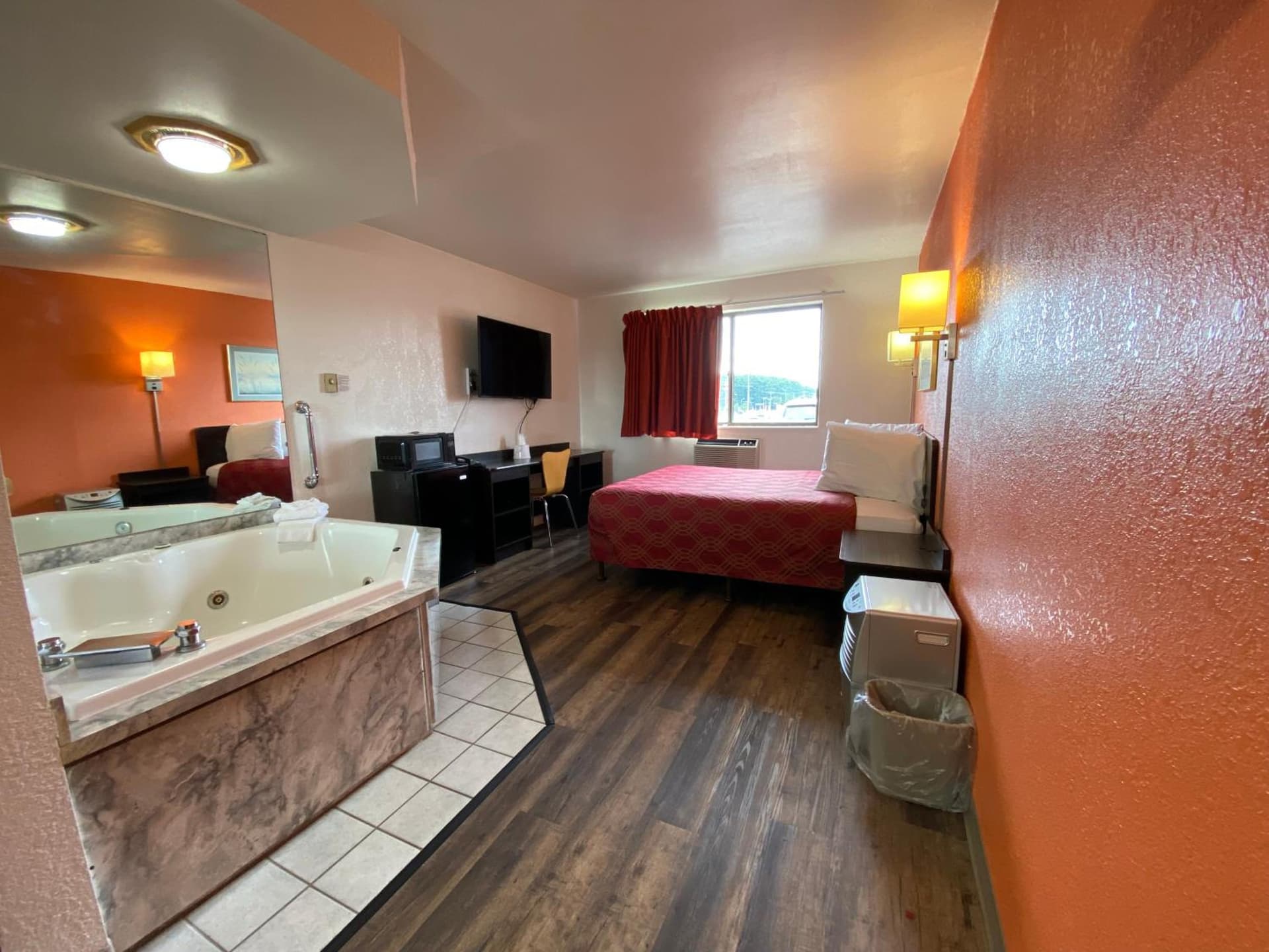 Reliance Inn property views in Wausau, WI — gallery photo 3