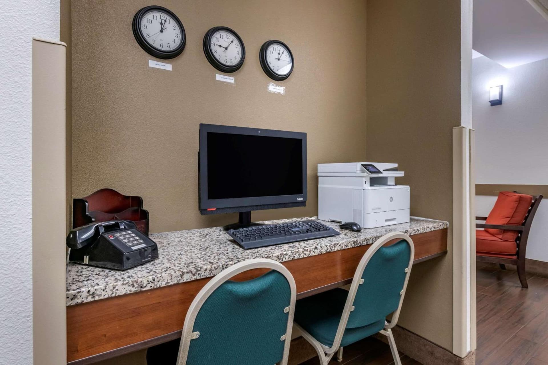 Comfort Inn & Suites DeLand - near University interior in DeLand, FL — gallery photo 2
