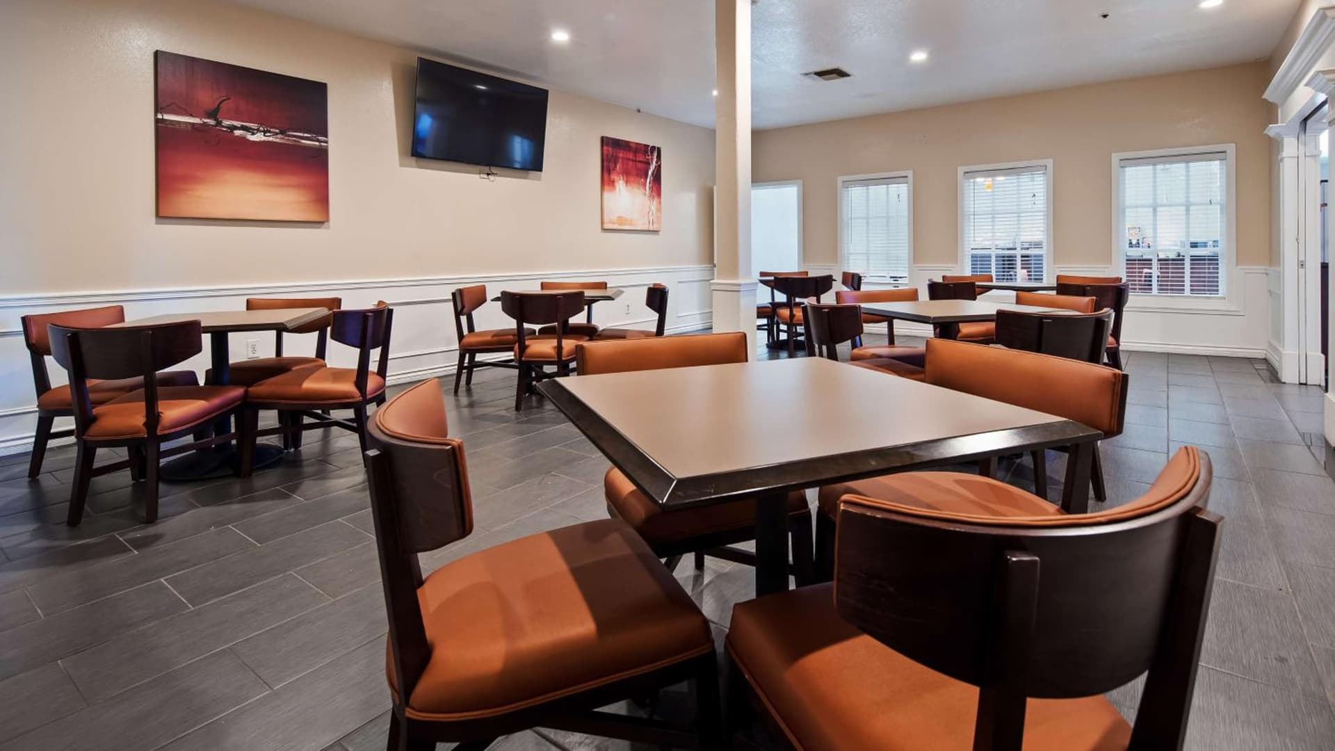 Best Western Plus Newport Mesa Inn gallery photo in Costa Mesa, CA — image 29