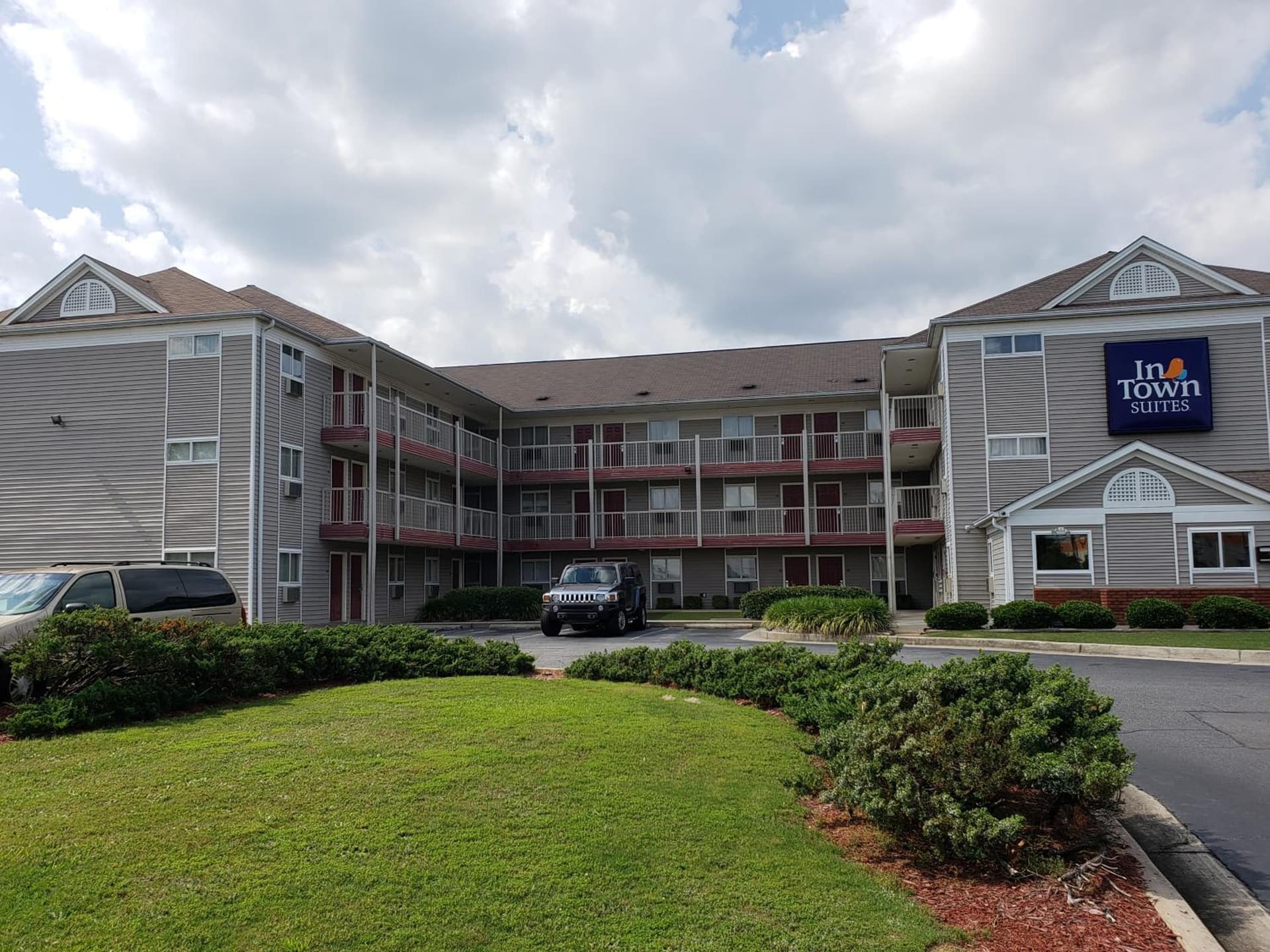 InTown Suites Extended Stay Macon GA — hotel in Macon, Georgia
