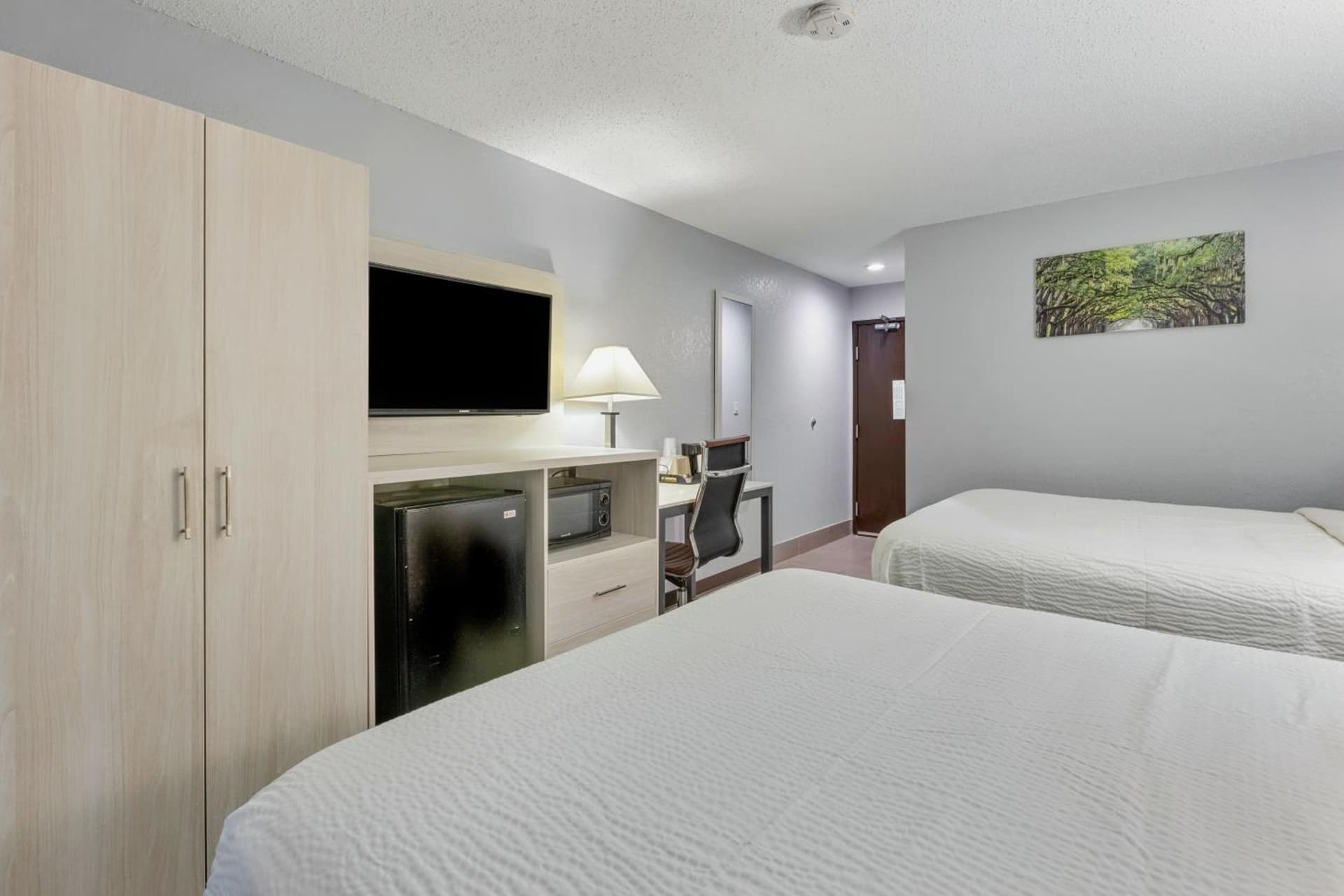 Days Inn by Wyndham Savannah Gateway I-95 gallery photo in Savannah, GA — image 34